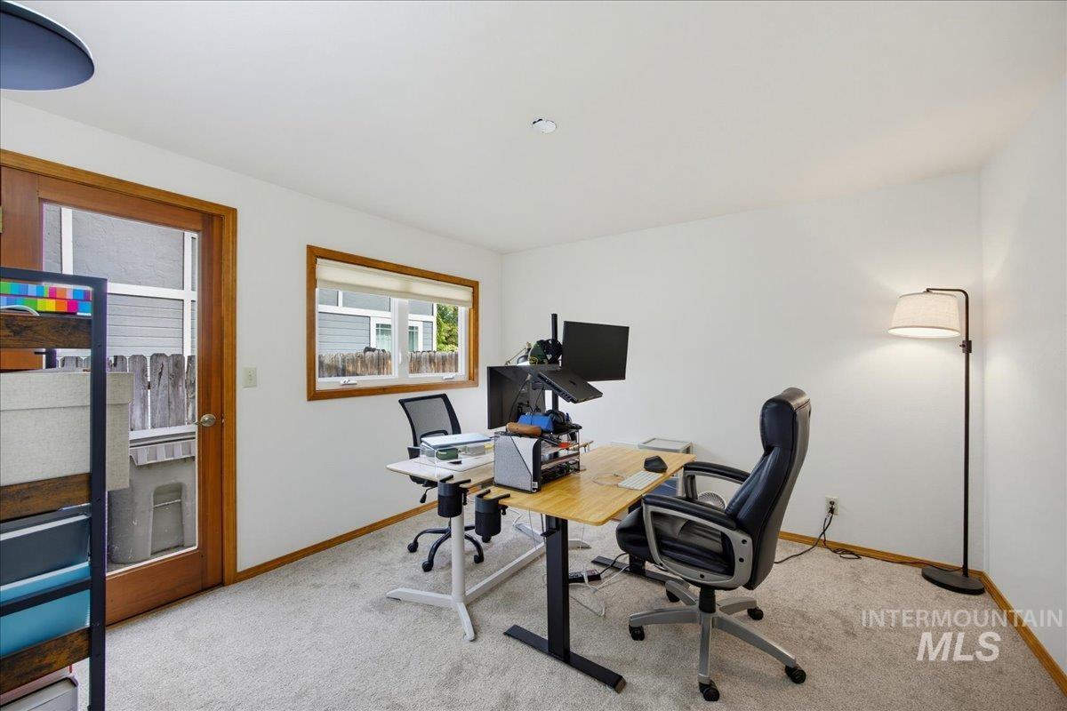 3321 N Lena Pl., Boise, Idaho 83713, 3 Bedrooms, 2 Bathrooms, Residential For Sale, Price $434,900,MLS 99002770