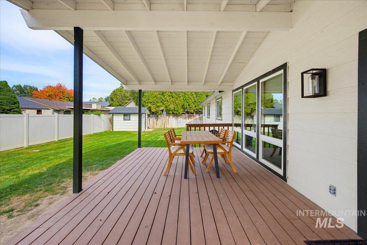 3321 N Lena Pl., Boise, Idaho 83713, 3 Bedrooms, 2 Bathrooms, Residential For Sale, Price $434,900,MLS 99002770