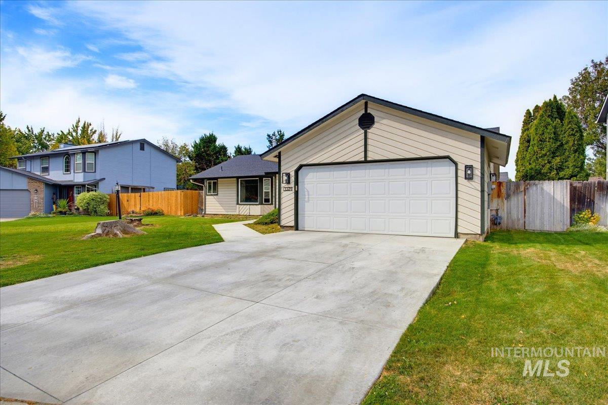 3321 N Lena Pl., Boise, Idaho 83713, 3 Bedrooms, 2 Bathrooms, Residential For Sale, Price $434,900,MLS 99002770