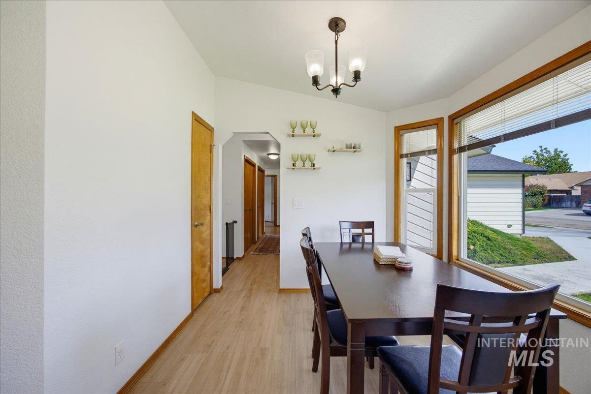 3321 N Lena Pl., Boise, Idaho 83713, 3 Bedrooms, 2 Bathrooms, Residential For Sale, Price $434,900,MLS 99002770