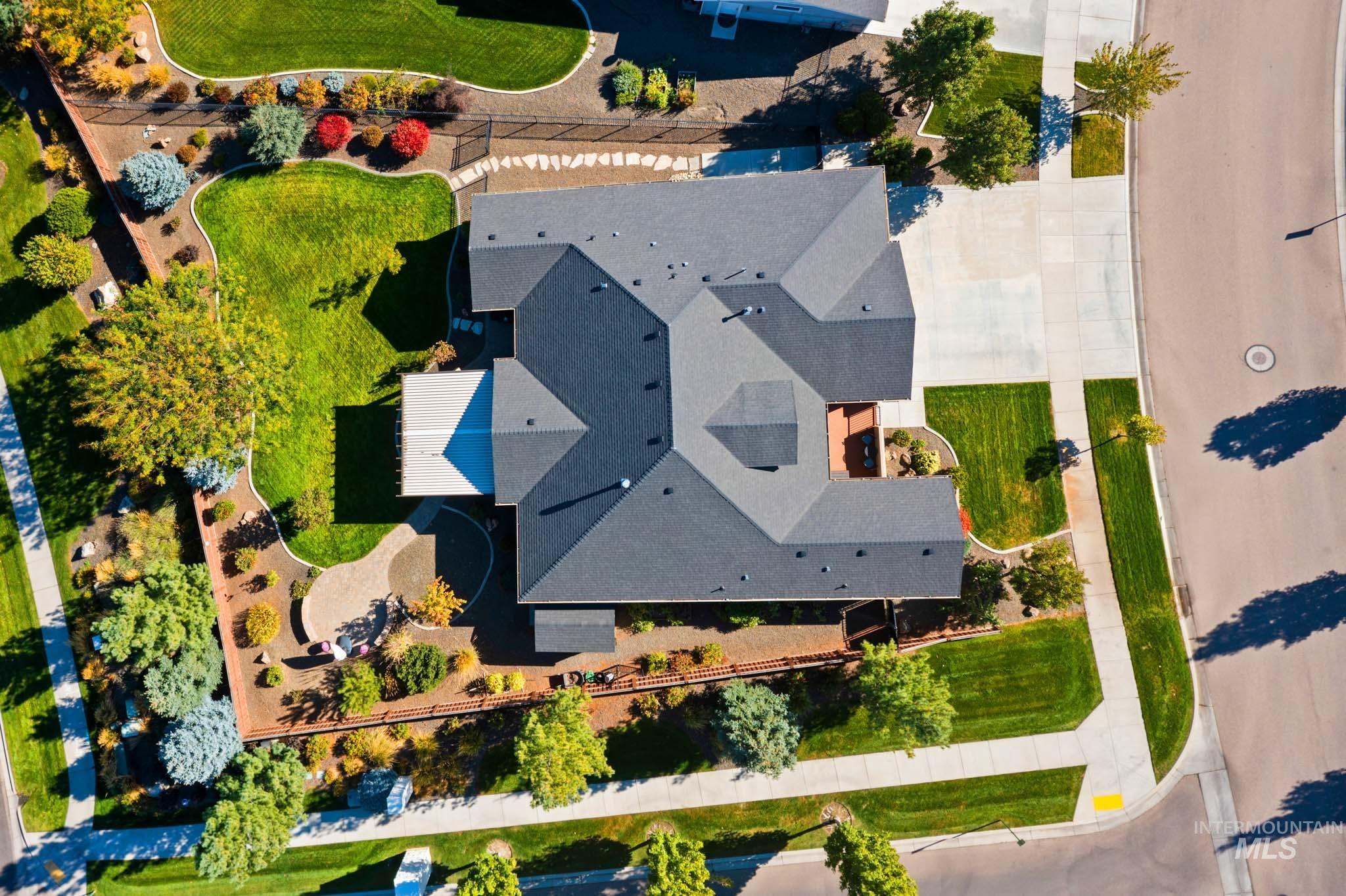 9608 W Twisted Vine Dr, Star, Idaho 83669, 4 Bedrooms, 3 Bathrooms, Residential For Sale, Price $899,000,MLS 99002774
