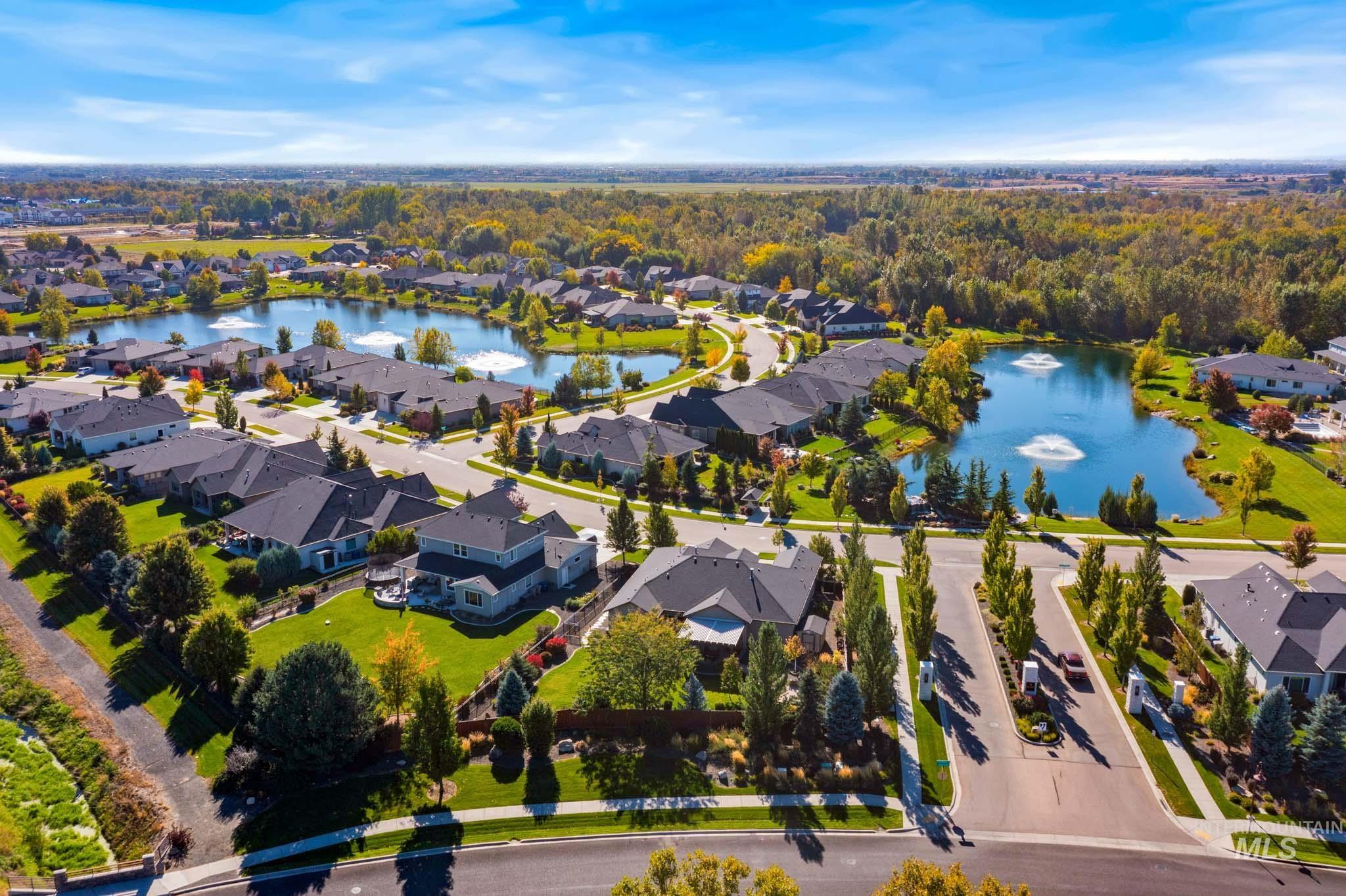 9608 W Twisted Vine Dr, Star, Idaho 83669, 4 Bedrooms, 3 Bathrooms, Residential For Sale, Price $899,000,MLS 99002774