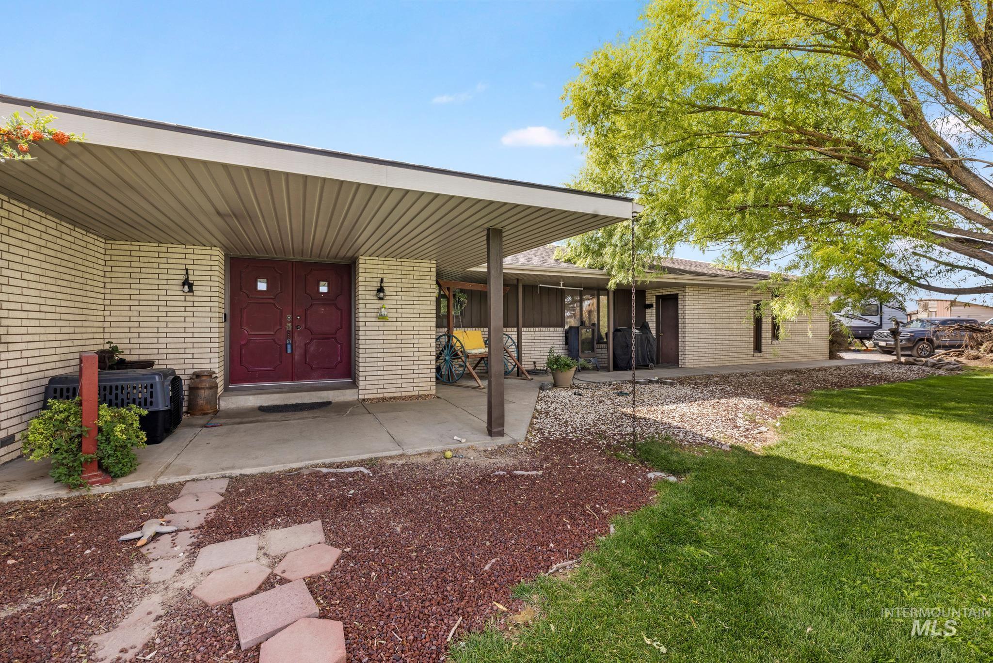 3255 A N 3000 E, Twin Falls, Idaho 83301, 3 Bedrooms, 2 Bathrooms, Residential For Sale, Price $490,000,MLS 99002775