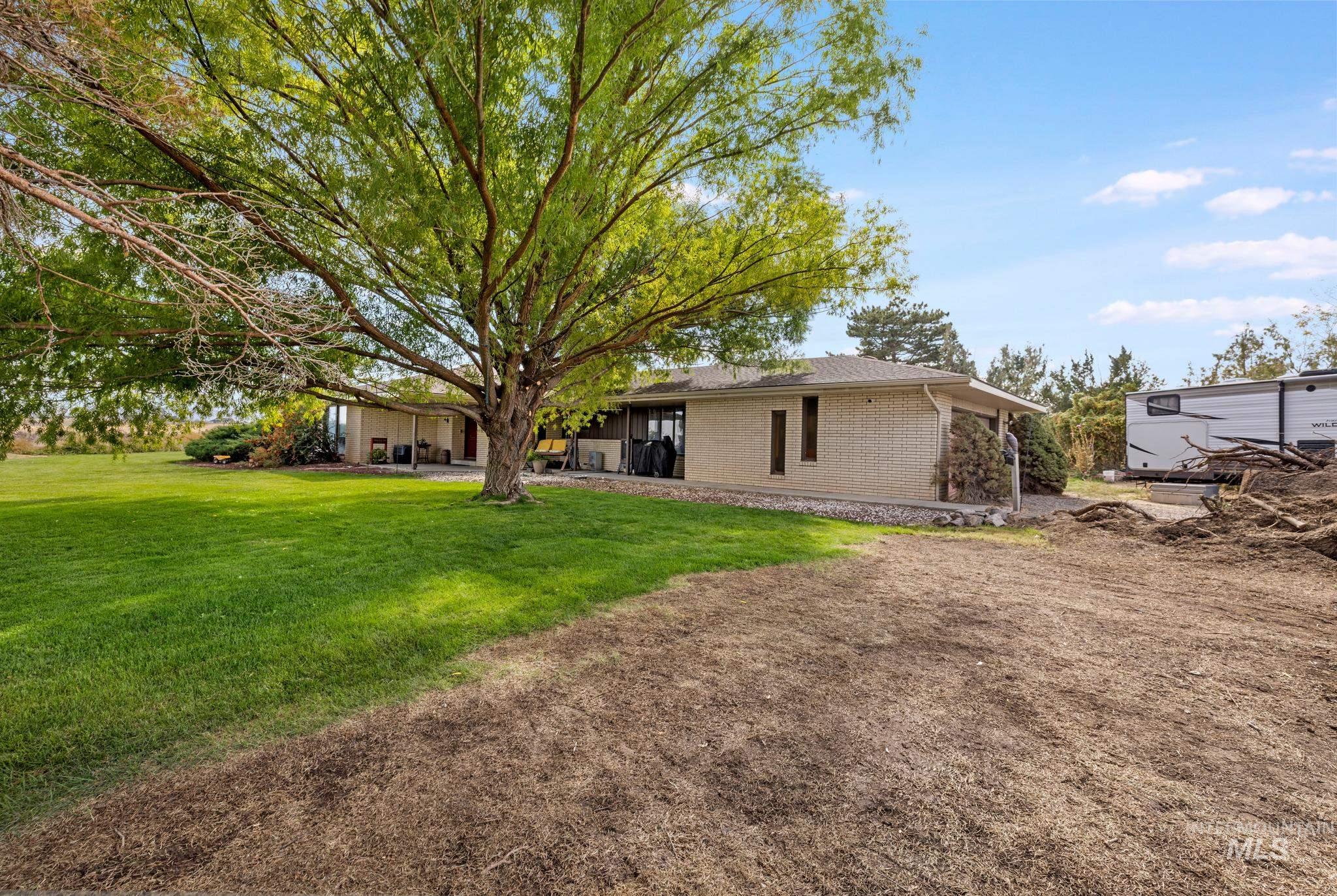 3255 A N 3000 E, Twin Falls, Idaho 83301, 3 Bedrooms, 2 Bathrooms, Residential For Sale, Price $490,000,MLS 99002775