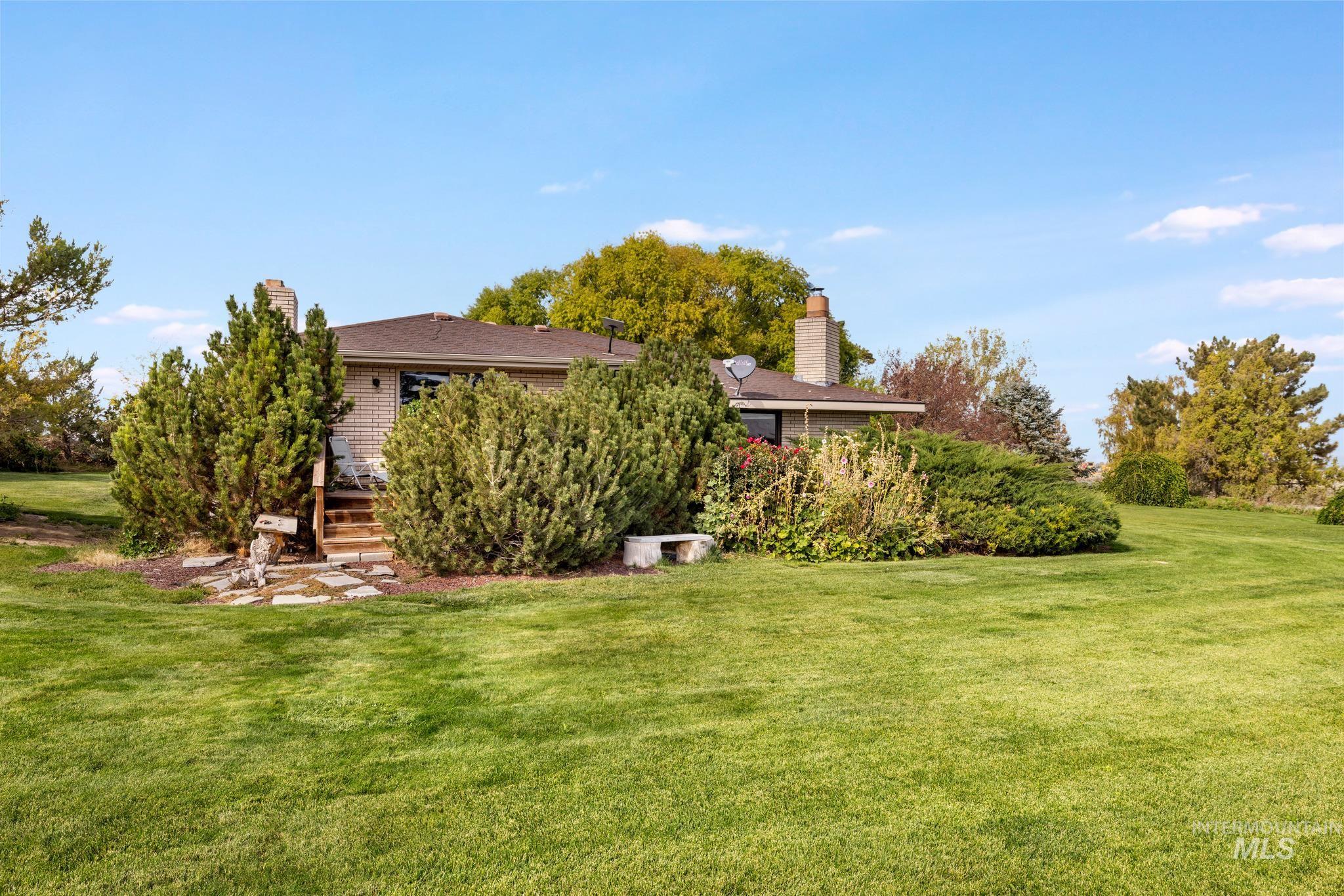 3255 A N 3000 E, Twin Falls, Idaho 83301, 3 Bedrooms, 2 Bathrooms, Residential For Sale, Price $490,000,MLS 99002775