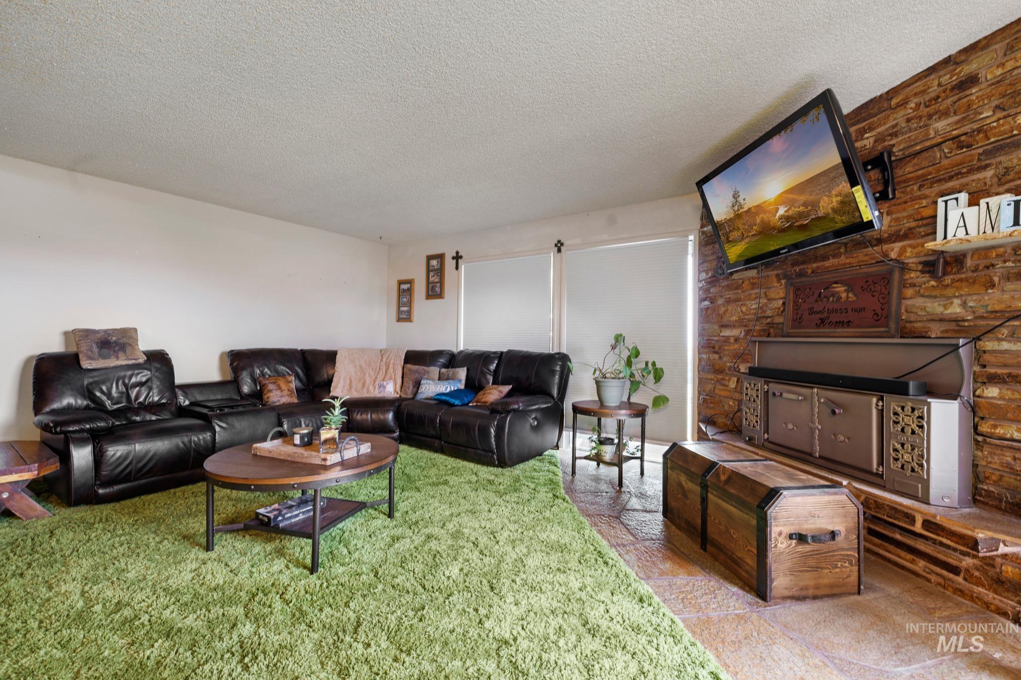 3255 A N 3000 E, Twin Falls, Idaho 83301, 3 Bedrooms, 2 Bathrooms, Residential For Sale, Price $490,000,MLS 99002775