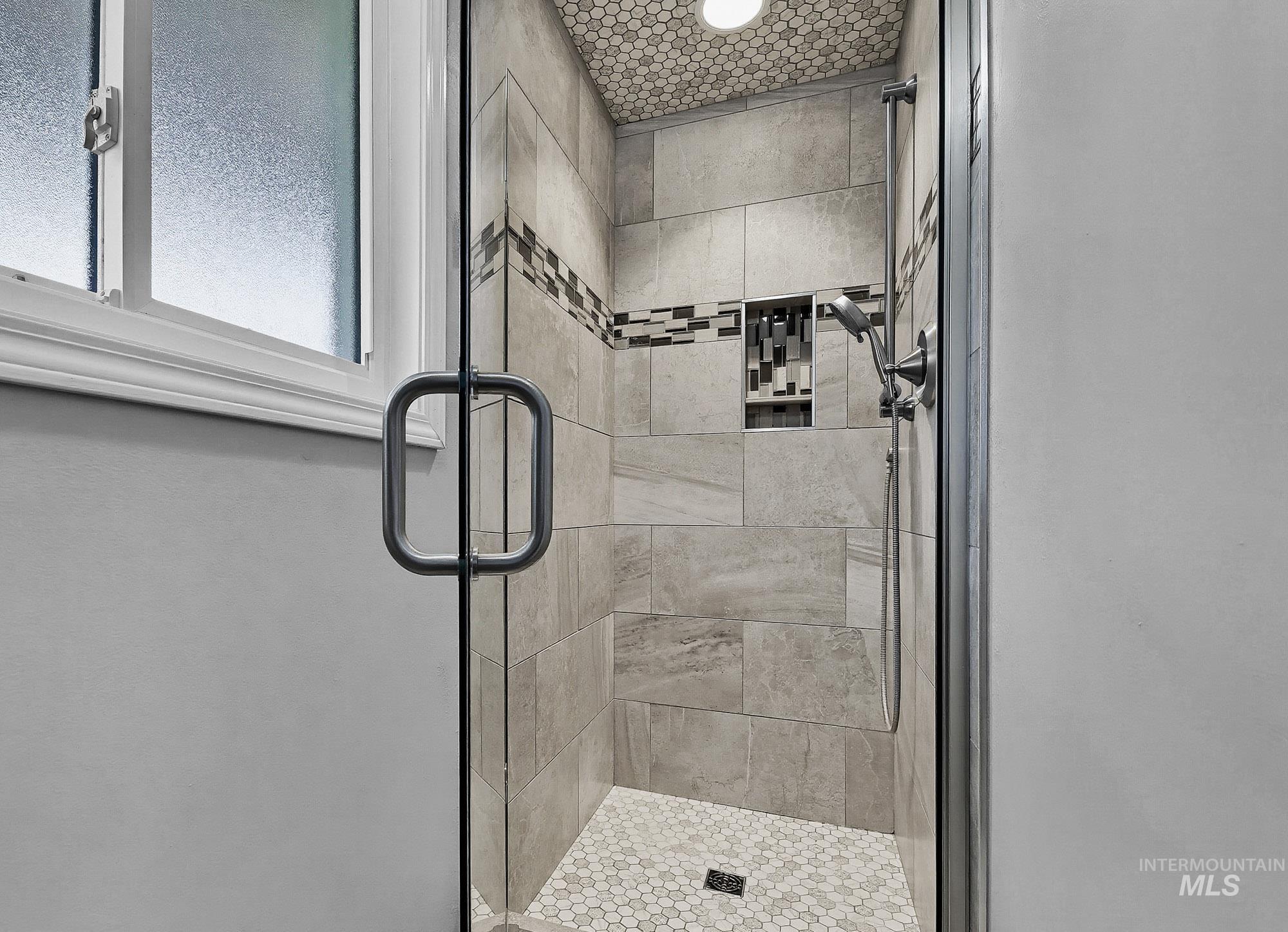 7625 W Cherrywood Dr, Boise, Idaho 83704, 5 Bedrooms, 3 Bathrooms, Residential For Sale, Price $649,900,MLS 99002776