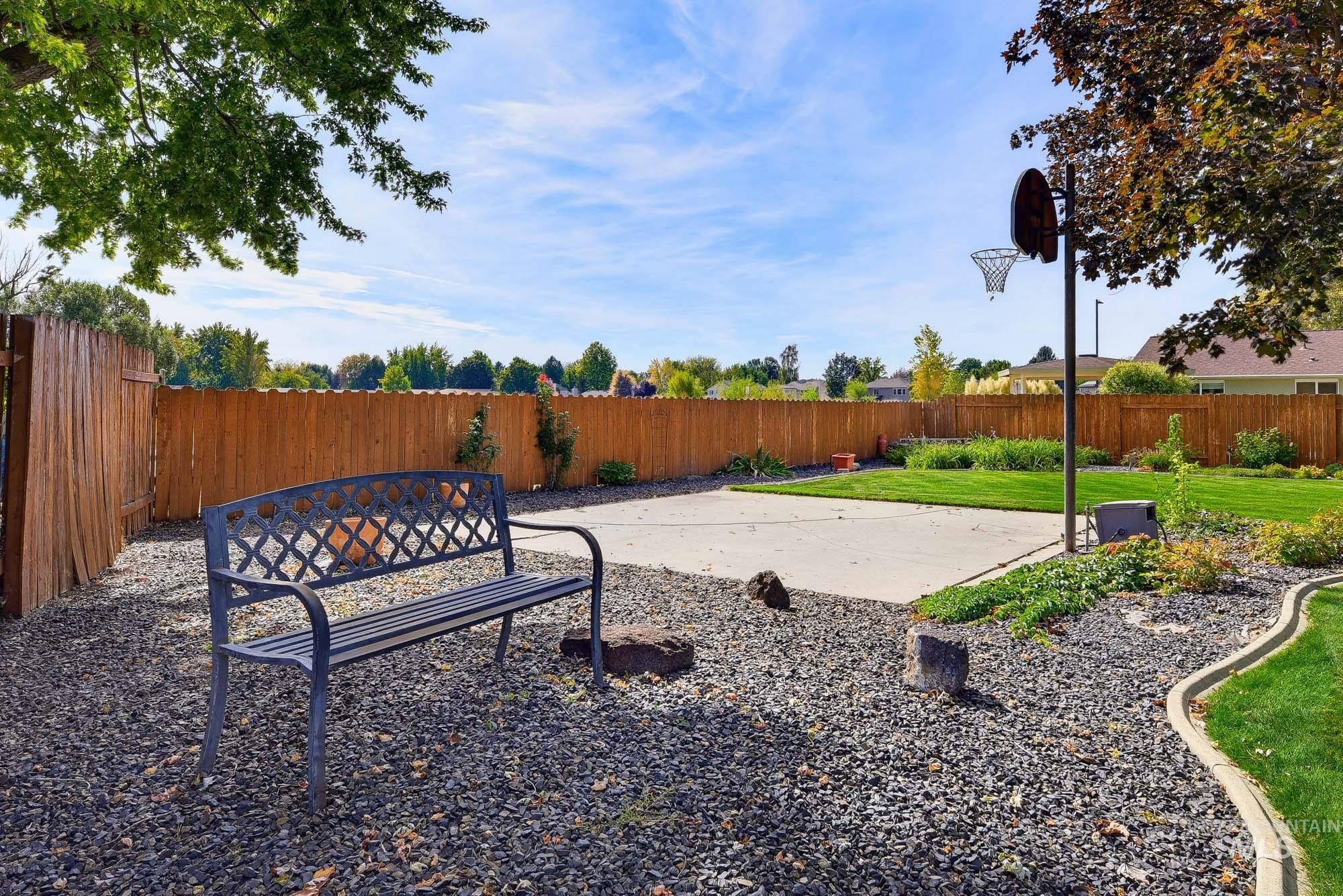 7625 W Cherrywood Dr, Boise, Idaho 83704, 5 Bedrooms, 3 Bathrooms, Residential For Sale, Price $649,900,MLS 99002776
