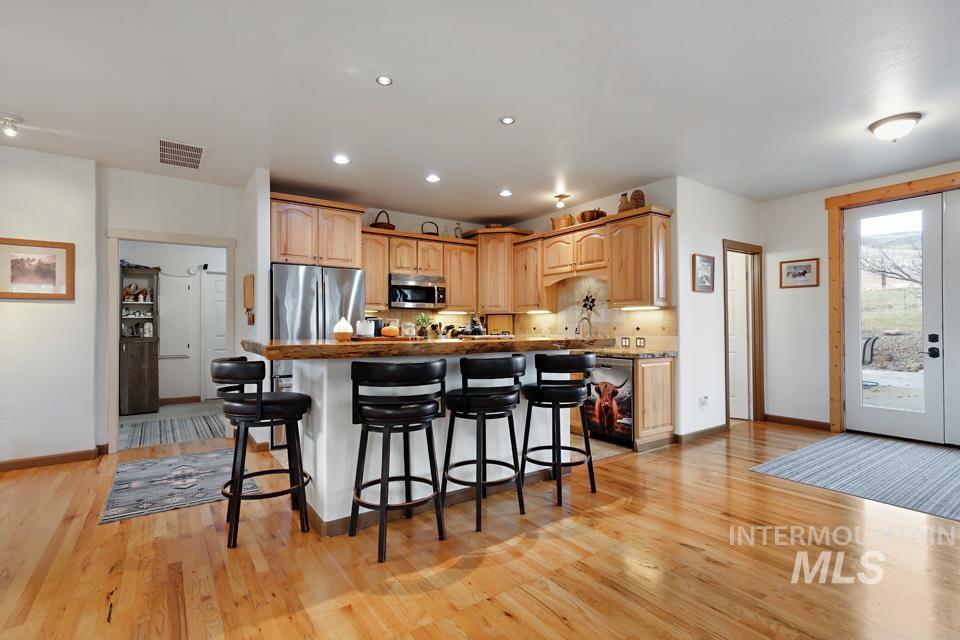 7025 Bluebird Lane, Sweet, Idaho 83670, 2 Bedrooms, 3 Bathrooms, Residential For Sale, Price $799,900,MLS 99002779