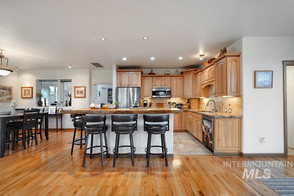 7025 Bluebird Lane, Sweet, Idaho 83670, 2 Bedrooms, 3 Bathrooms, Residential For Sale, Price $799,900,MLS 99002779