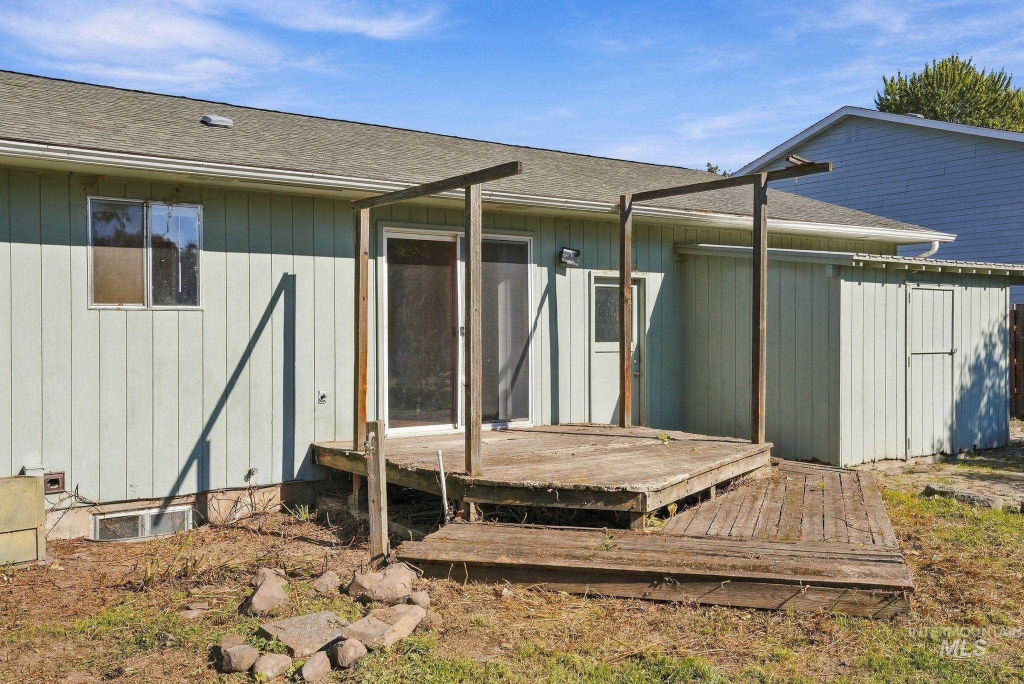 2006 Powers Drive, Lewiston, Idaho 83501, 3 Bedrooms, 1.5 Bathrooms, Residential For Sale, Price $315,000,MLS 99002781
