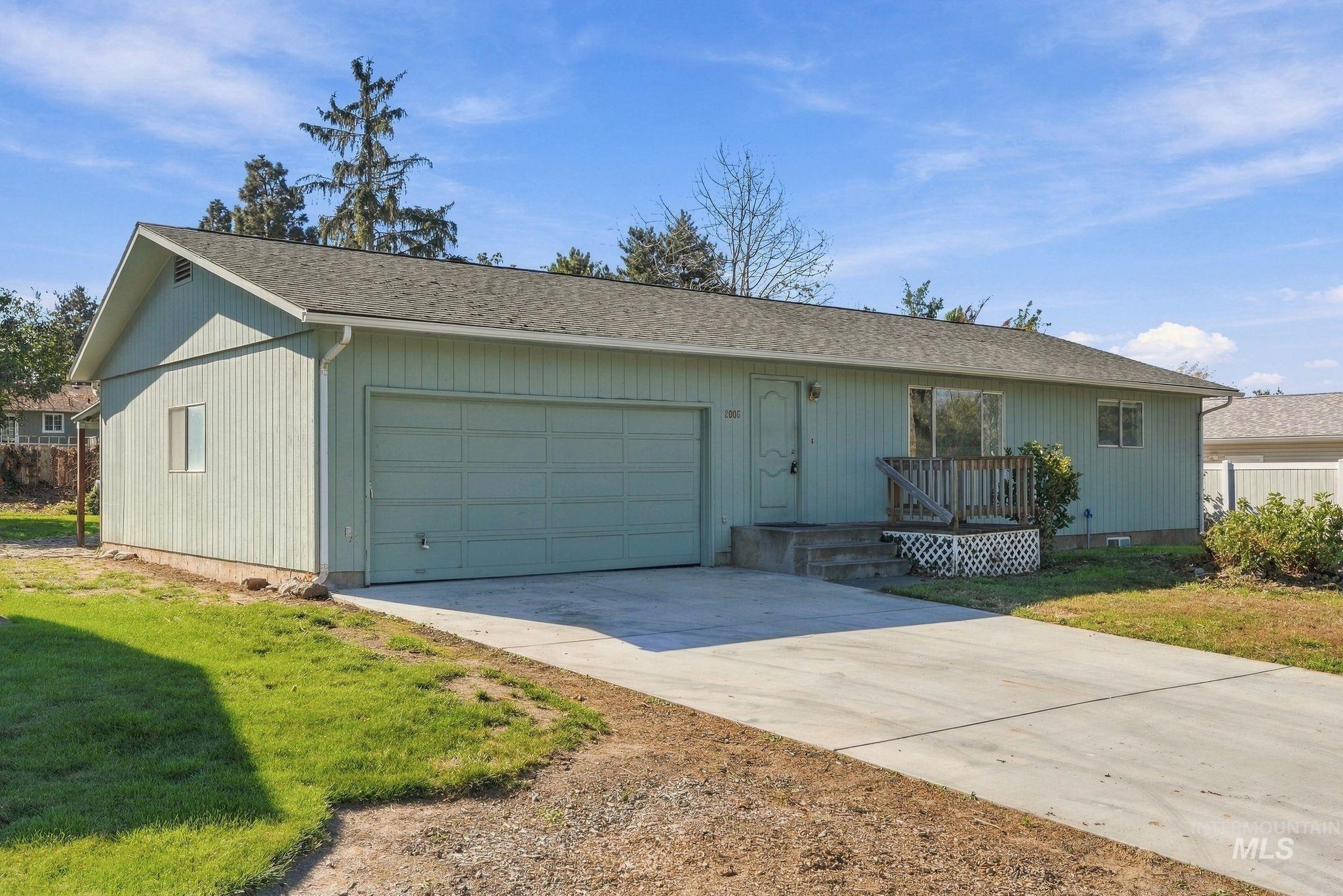 2006 Powers Drive, Lewiston, Idaho 83501, 3 Bedrooms, 1.5 Bathrooms, Residential For Sale, Price $315,000,MLS 99002781