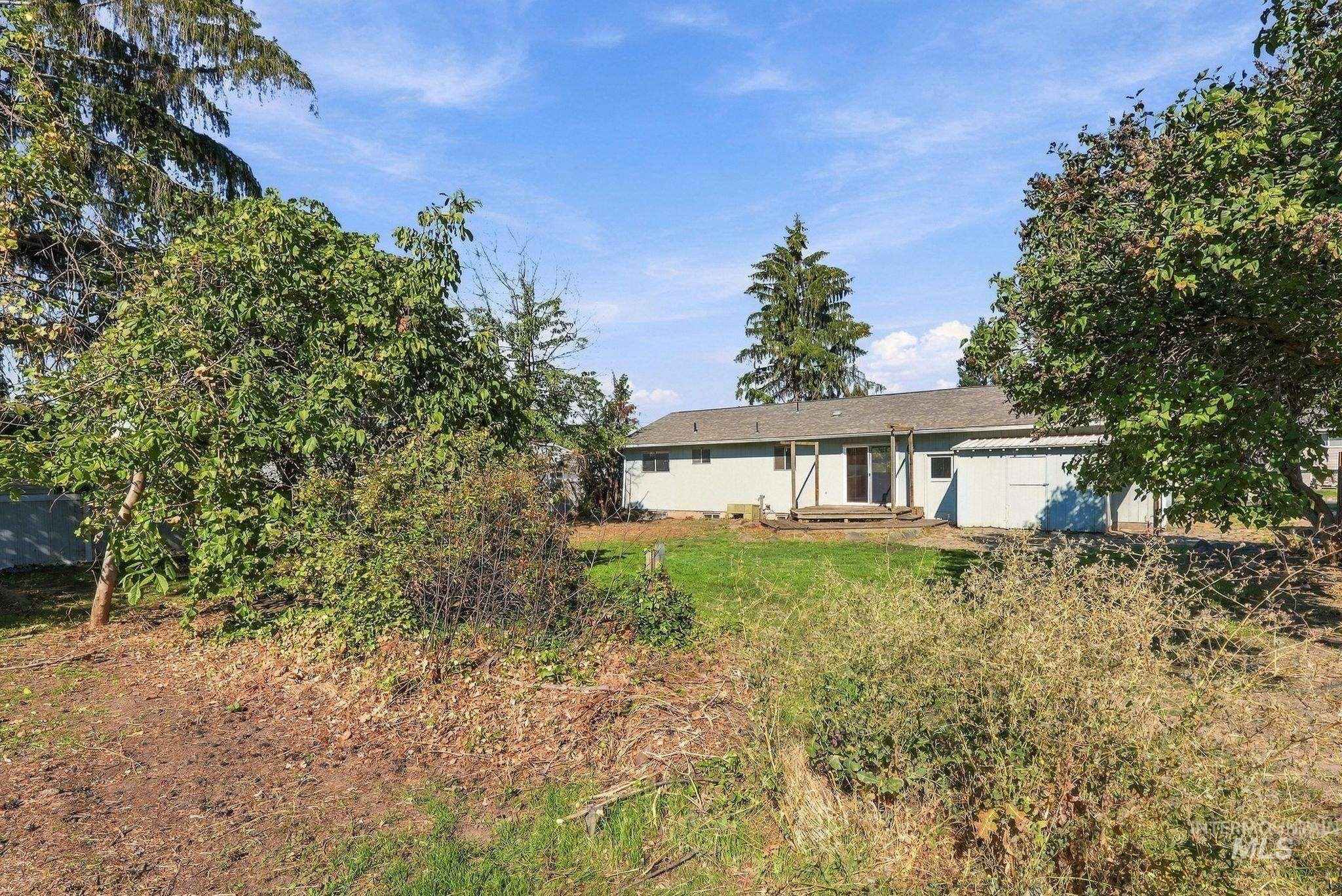 2006 Powers Drive, Lewiston, Idaho 83501, 3 Bedrooms, 1.5 Bathrooms, Residential For Sale, Price $315,000,MLS 99002781