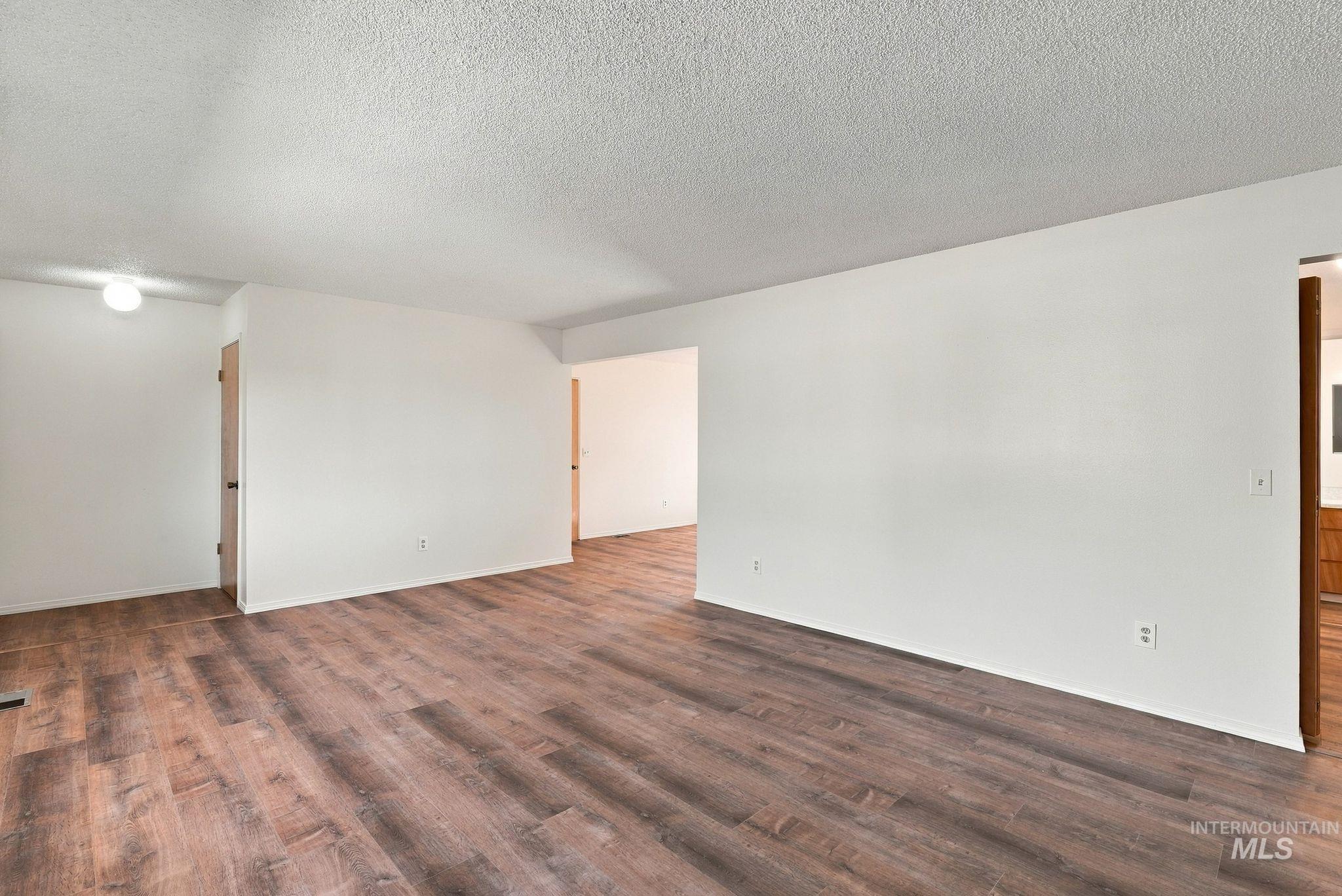 2006 Powers Drive, Lewiston, Idaho 83501, 3 Bedrooms, 1.5 Bathrooms, Residential For Sale, Price $315,000,MLS 99002781