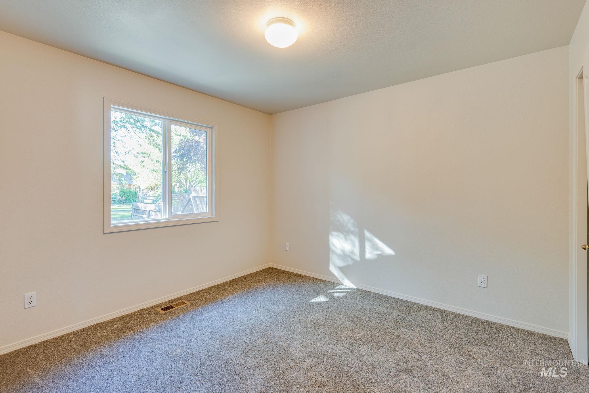 3593 E Eisenhower Dr., Meridian, Idaho 83642, 3 Bedrooms, 2 Bathrooms, Residential For Sale, Price $477,900,MLS 99002782