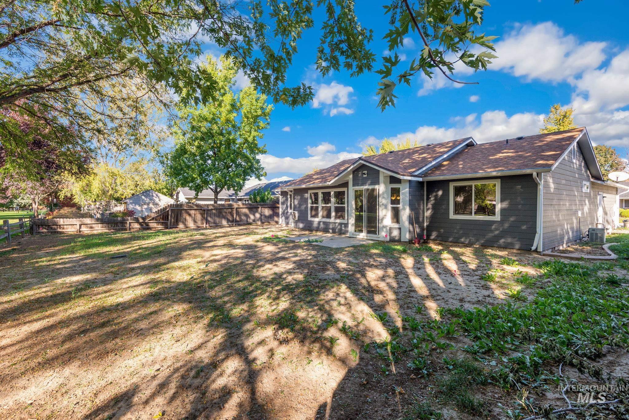 3593 E Eisenhower Dr., Meridian, Idaho 83642, 3 Bedrooms, 2 Bathrooms, Residential For Sale, Price $477,900,MLS 99002782