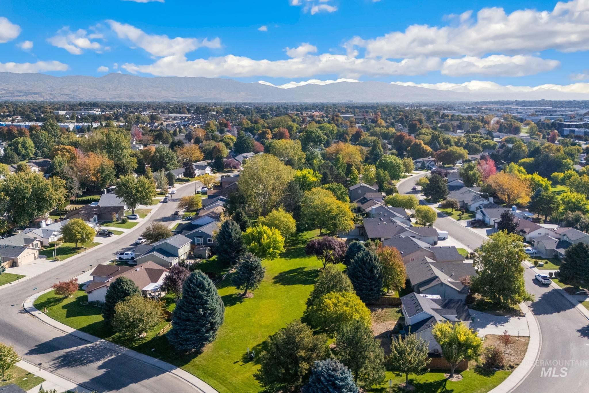 3593 E Eisenhower Dr., Meridian, Idaho 83642, 3 Bedrooms, 2 Bathrooms, Residential For Sale, Price $477,900,MLS 99002782