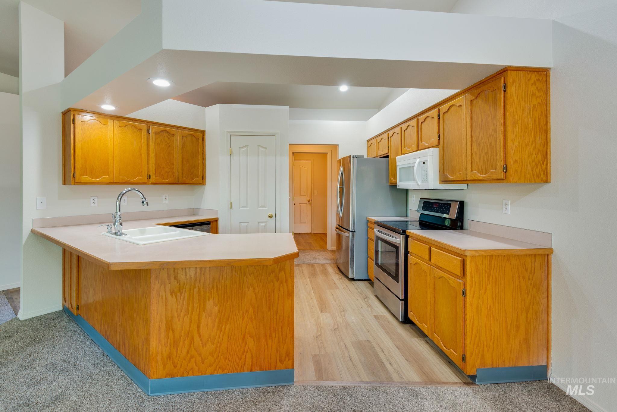 3593 E Eisenhower Dr., Meridian, Idaho 83642, 3 Bedrooms, 2 Bathrooms, Residential For Sale, Price $477,900,MLS 99002782