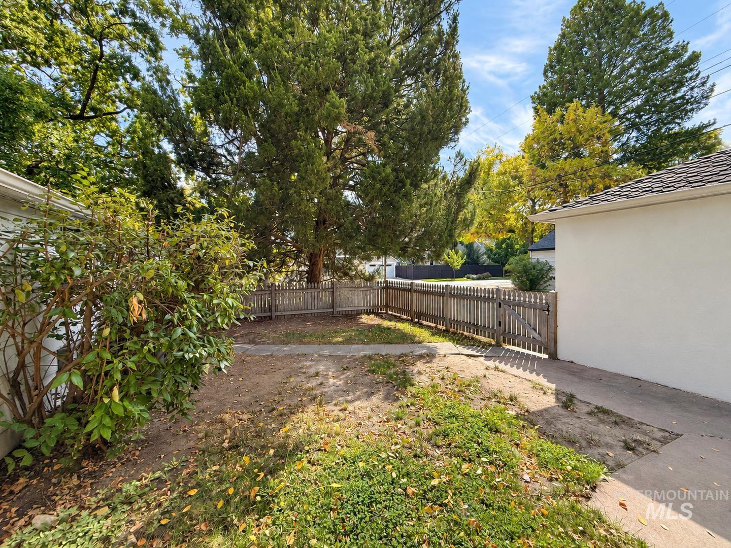 315 N Haines St., Boise, Idaho 83712, 2 Bedrooms, 1 Bathroom, Residential Income For Sale, Price $950,000,MLS 99002783