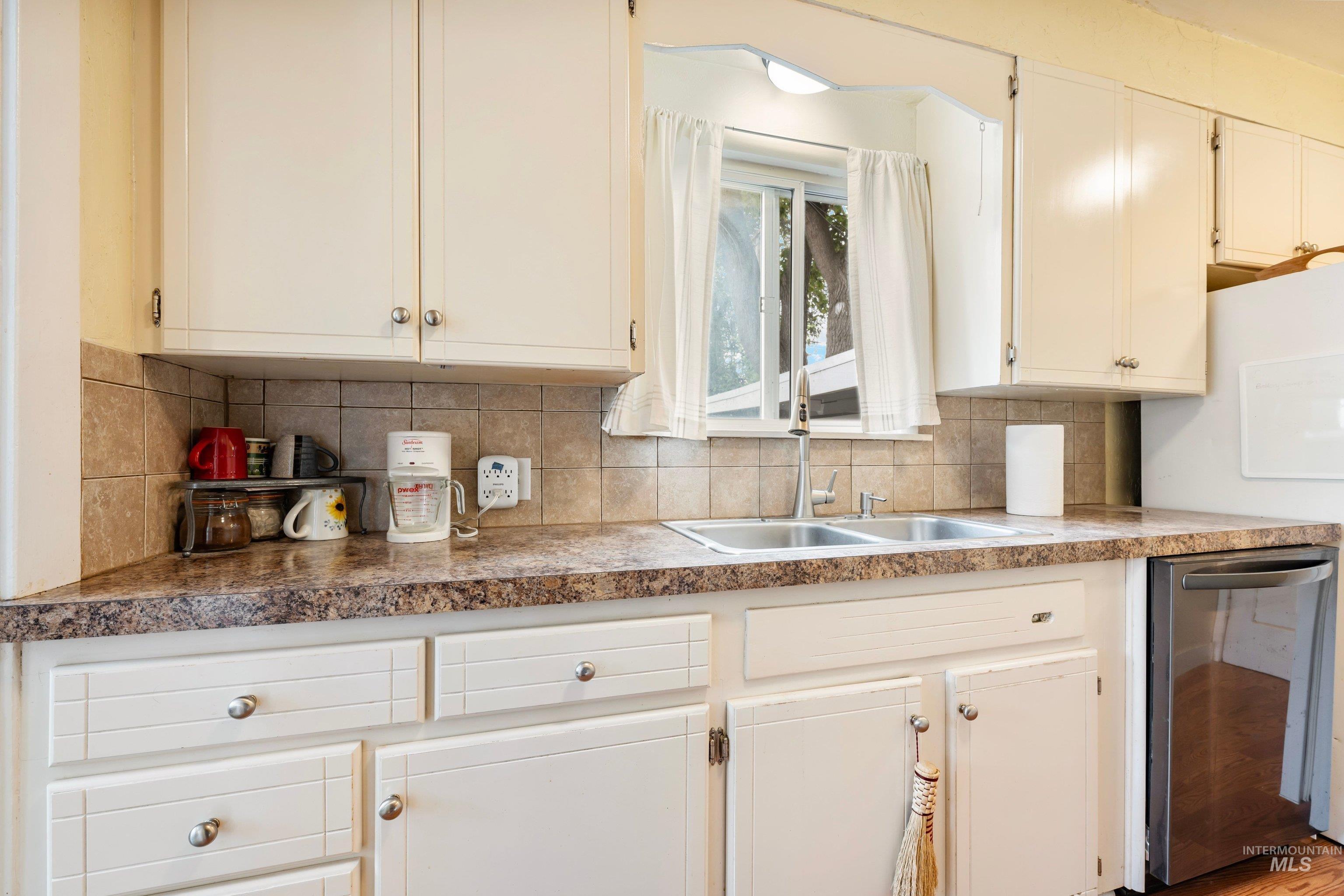 1707 4th St S, Nampa, Idaho 83651, 1 Bedroom, 1 Bathroom, Residential For Sale, Price $290,000,MLS 99002784