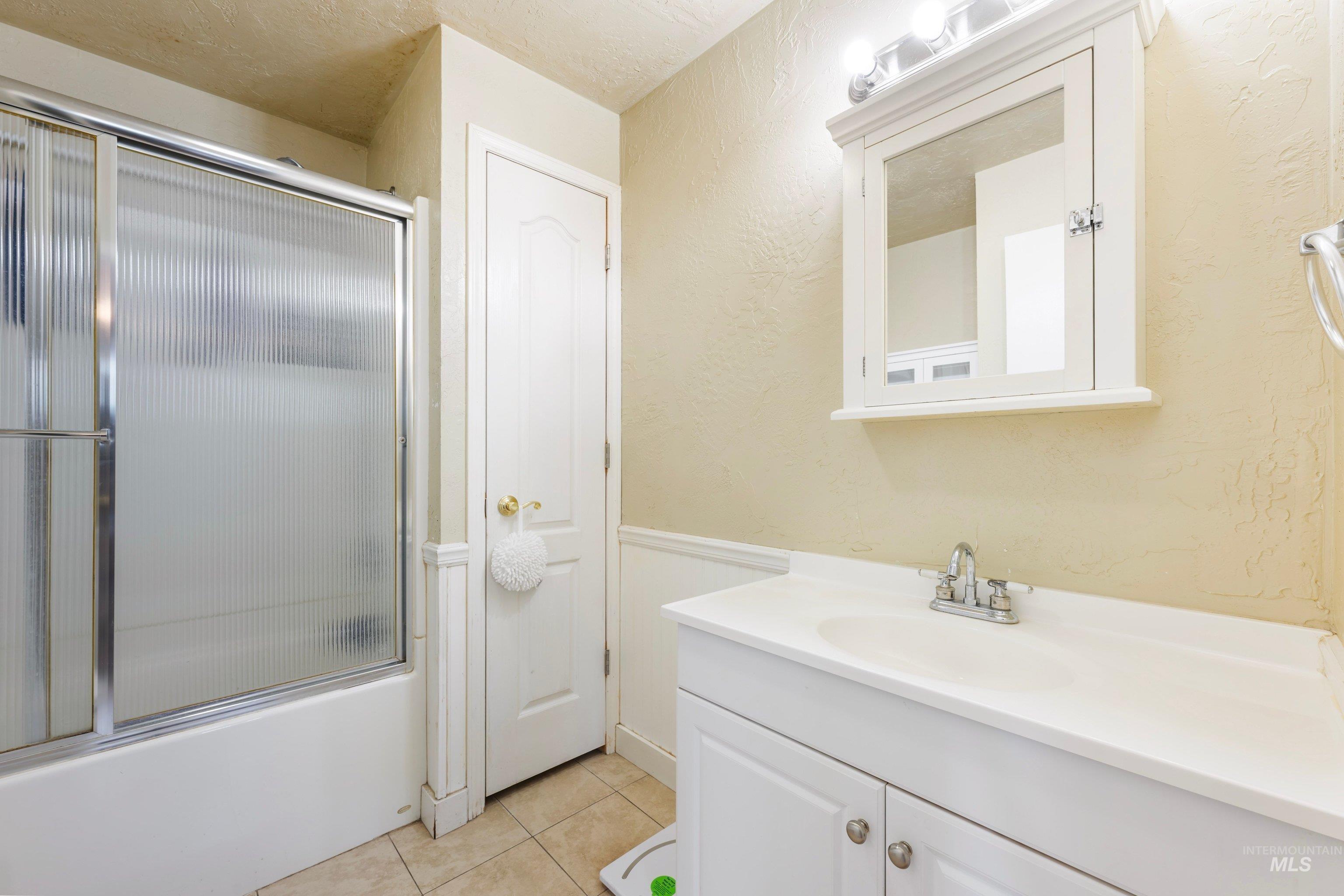 1707 4th St S, Nampa, Idaho 83651, 1 Bedroom, 1 Bathroom, Residential For Sale, Price $290,000,MLS 99002784
