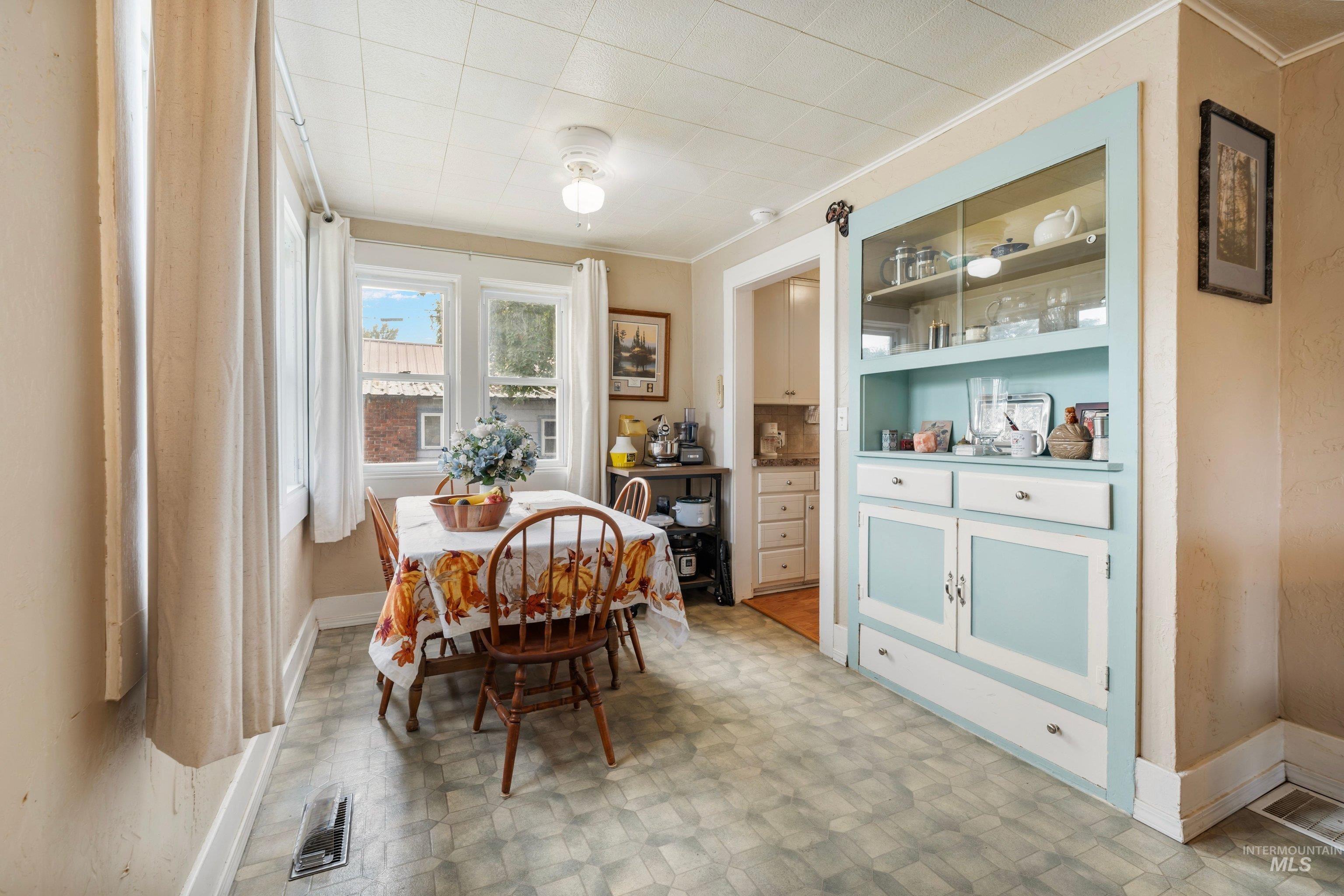 1707 4th St S, Nampa, Idaho 83651, 1 Bedroom, 1 Bathroom, Residential For Sale, Price $290,000,MLS 99002784