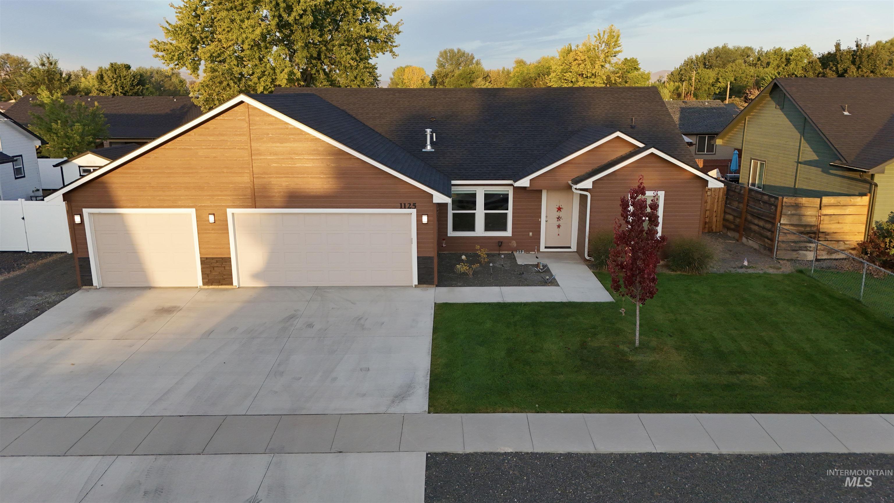 1125 W 10th, Weiser, Idaho 83672, 3 Bedrooms, 2 Bathrooms, Residential For Sale, Price $420,000,MLS 99002786