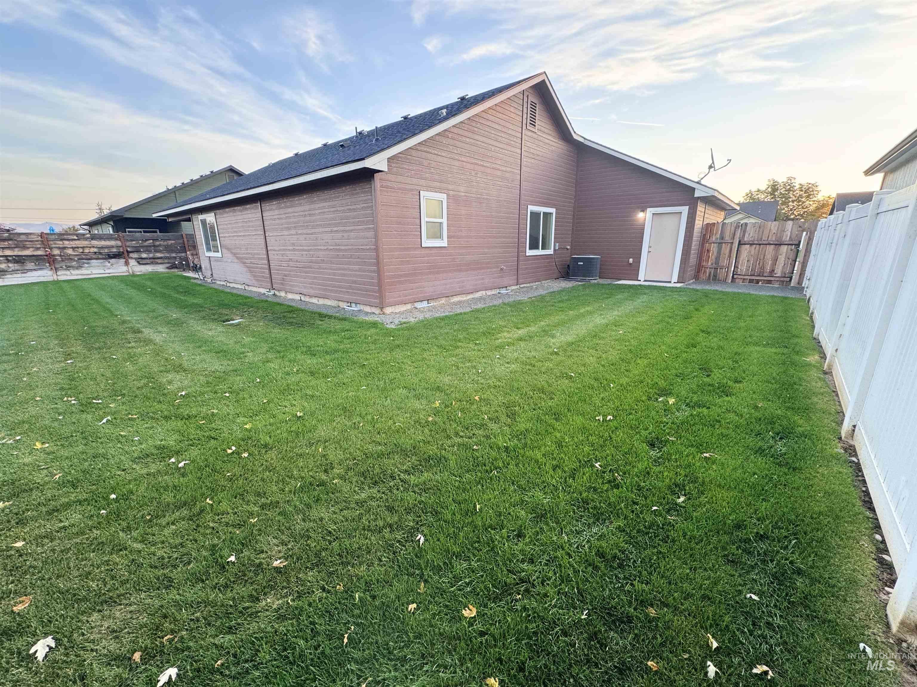 1125 W 10th, Weiser, Idaho 83672, 3 Bedrooms, 2 Bathrooms, Residential For Sale, Price $420,000,MLS 99002786