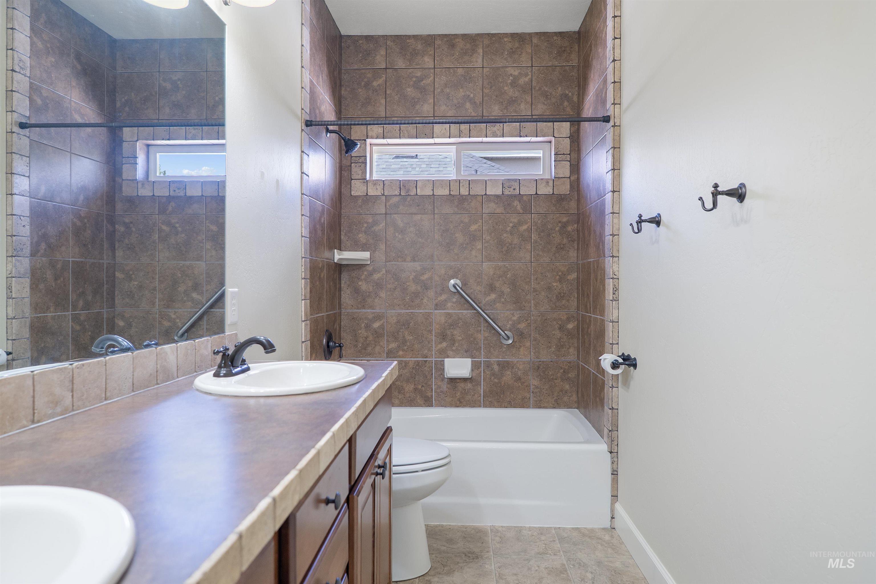 1861 Canyon Park Ct, Twin Falls, Idaho 83301, 3 Bedrooms, 2.5 Bathrooms, Residential For Sale, Price $599,900,MLS 99002789