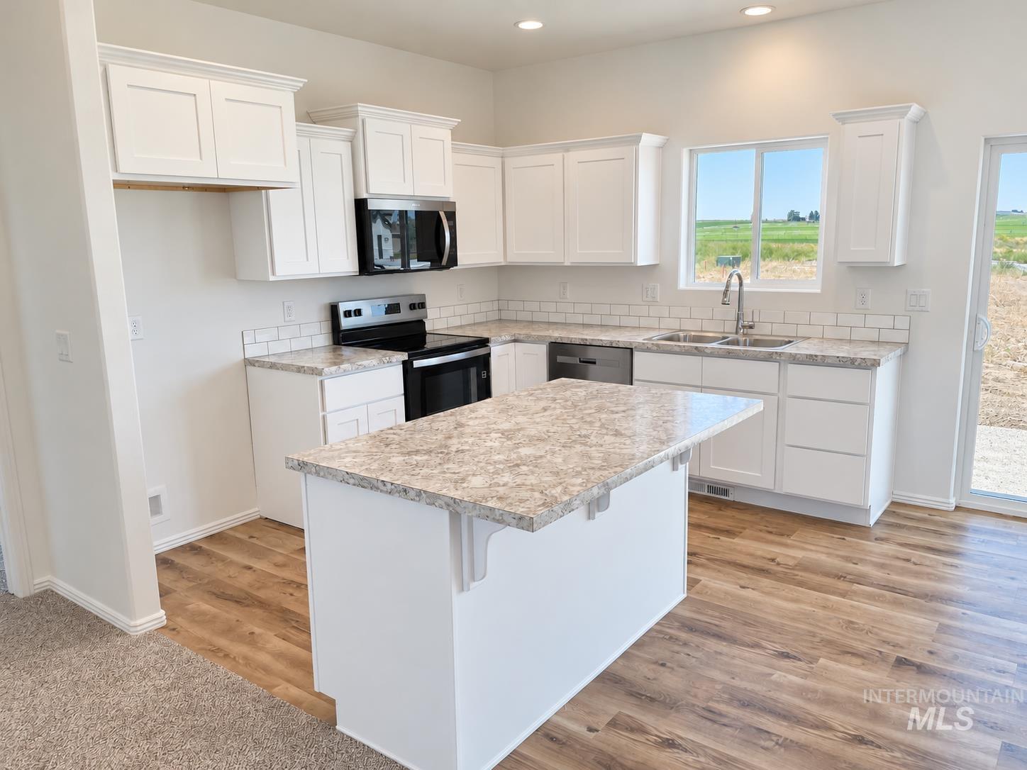 310 Willow Ave, Hazelton, Idaho 83335, 3 Bedrooms, 2 Bathrooms, Residential For Sale, Price $329,900,MLS 99002791
