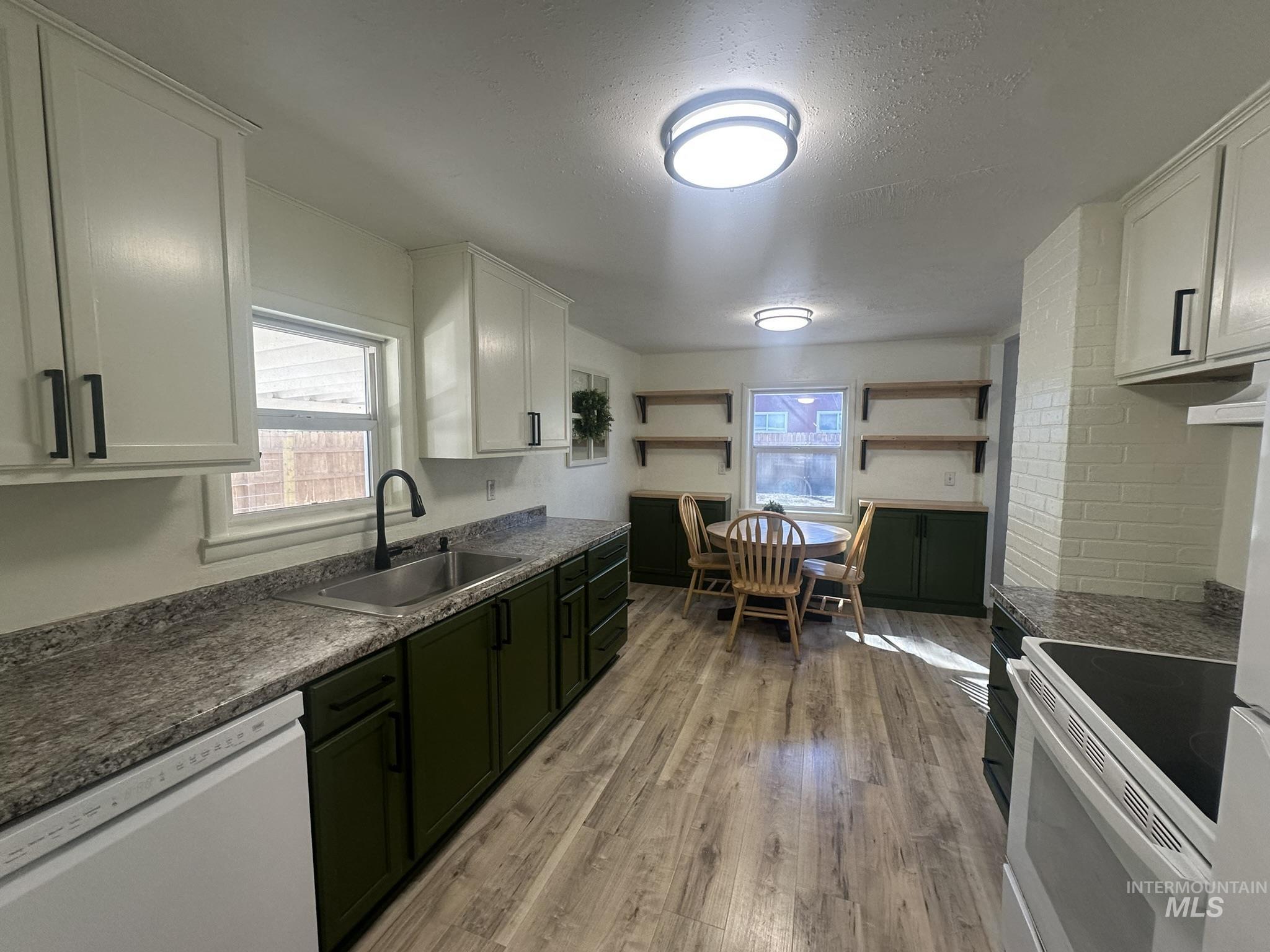 1810 Allen Ave, Fruitland, Idaho 83619, 3 Bedrooms, 1 Bathroom, Residential For Sale, Price $290,000,MLS 99002796