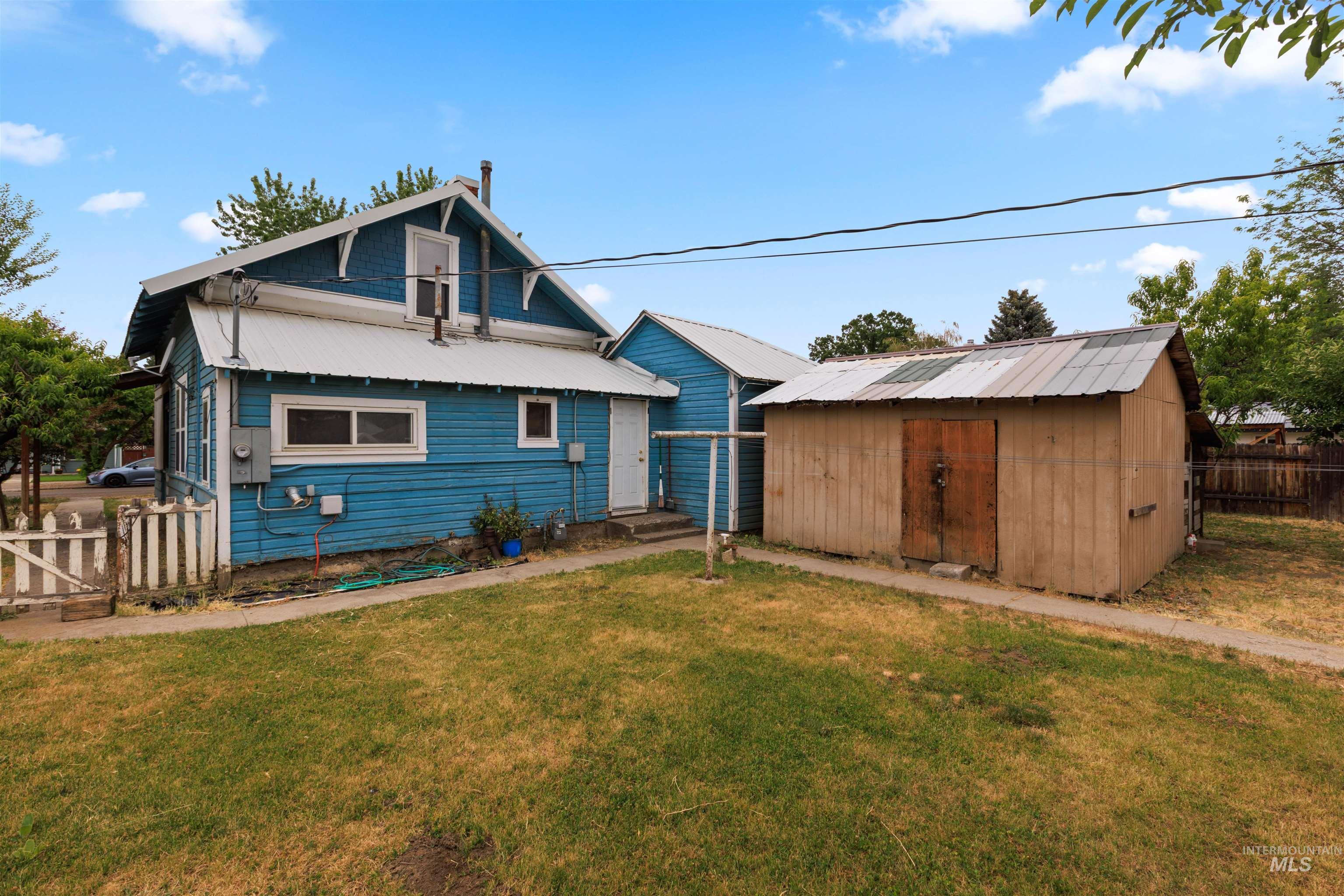 928 W 4th St, Weiser, Idaho 83672, 3 Bedrooms, 1 Bathroom, Residential For Sale, Price $205,000,MLS 99002797