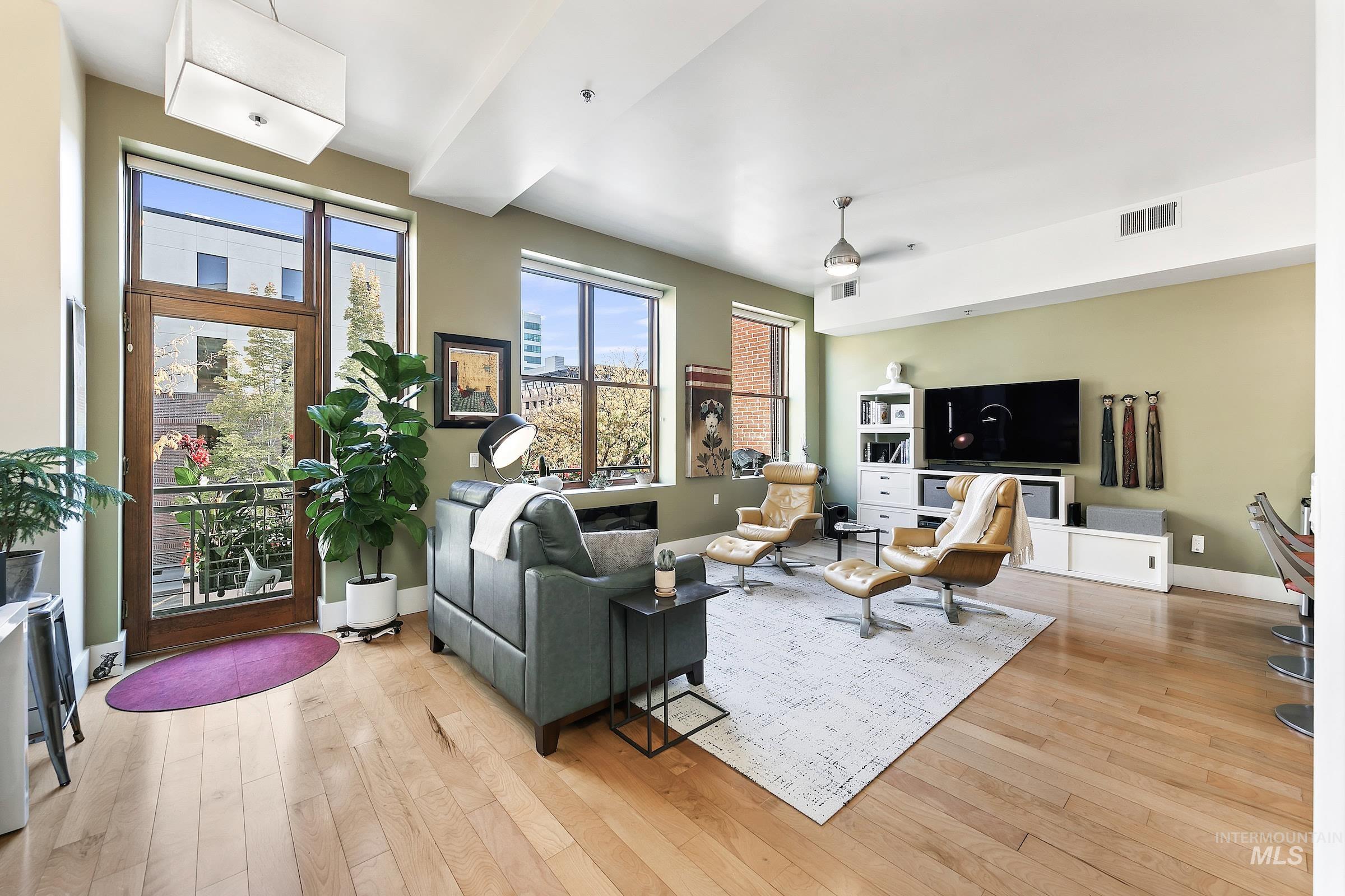101 N 10th St, Boise, Idaho 83702, 1 Bedroom, 1 Bathroom, Residential For Sale, Price $639,000, 99002798