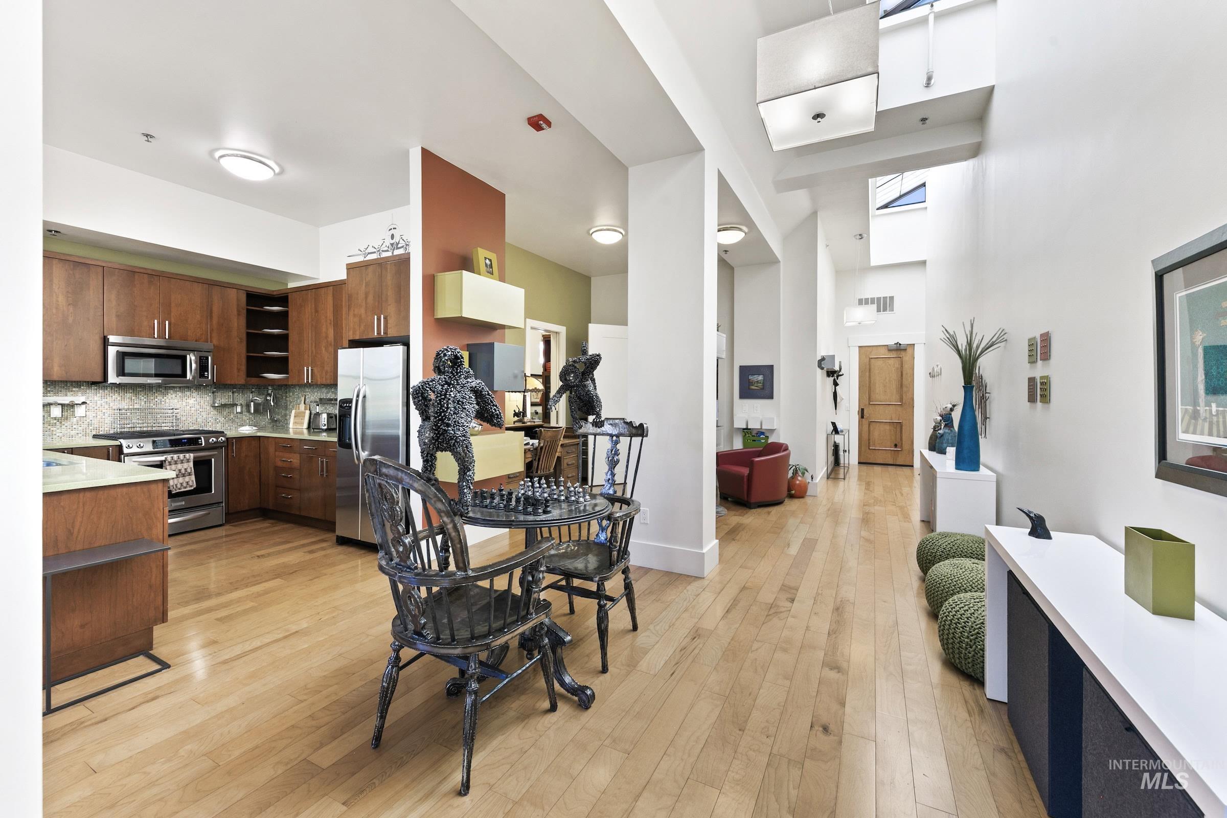101 N 10th St, Boise, Idaho 83702, 1 Bedroom, 1 Bathroom, Residential For Sale, Price $639,000, 99002798