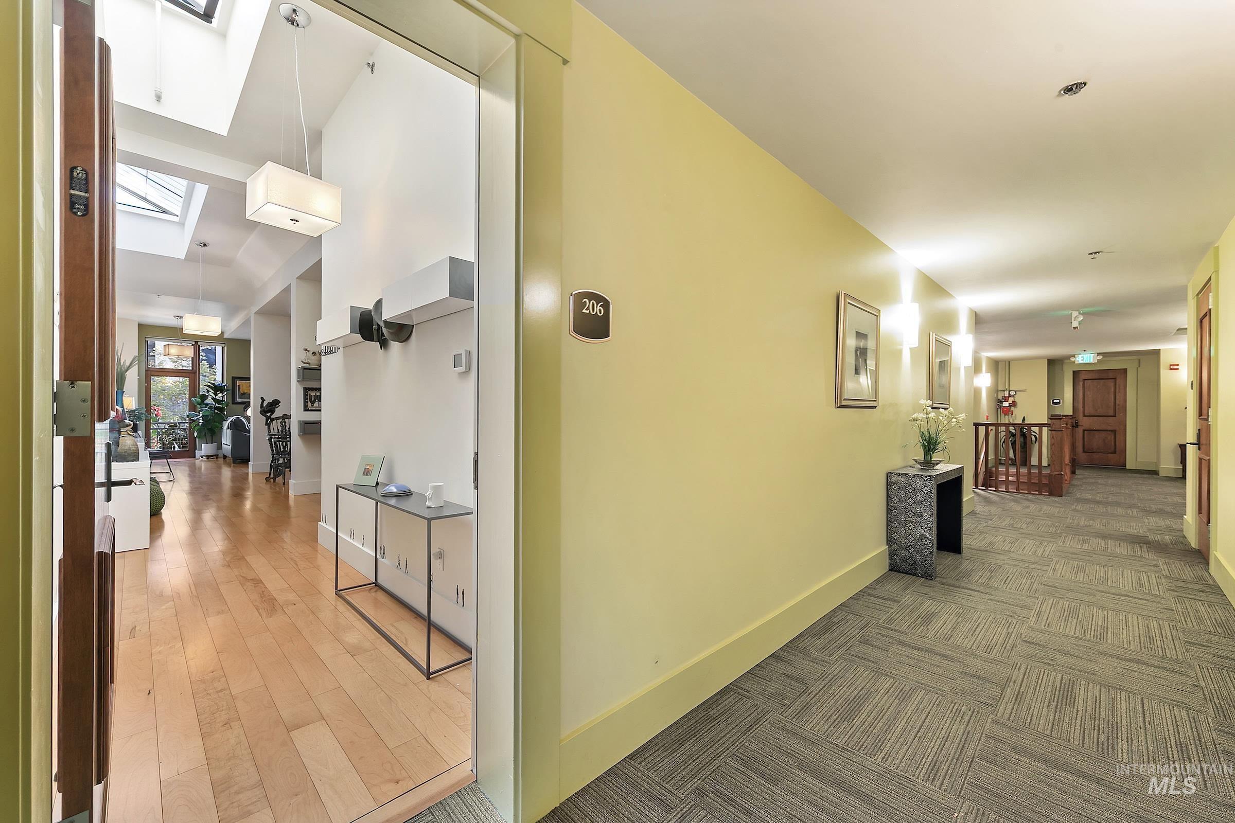 101 N 10th St, Boise, Idaho 83702, 1 Bedroom, 1 Bathroom, Residential For Sale, Price $639,000, 99002798