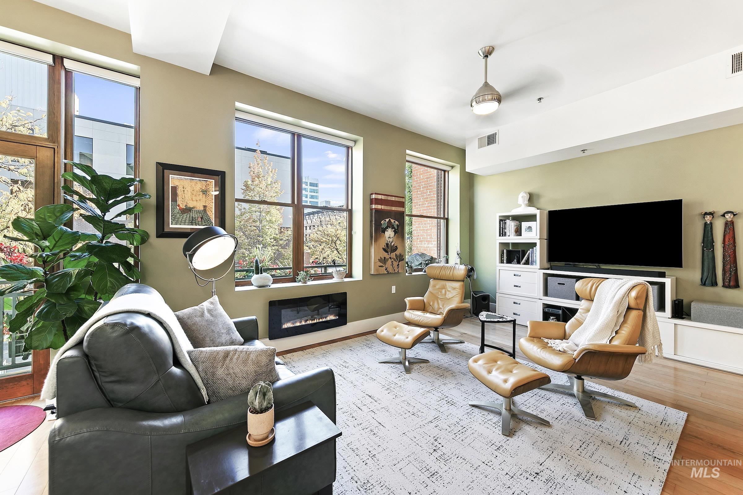101 N 10th St, Boise, Idaho 83702, 1 Bedroom, 1 Bathroom, Residential For Sale, Price $639,000, 99002798
