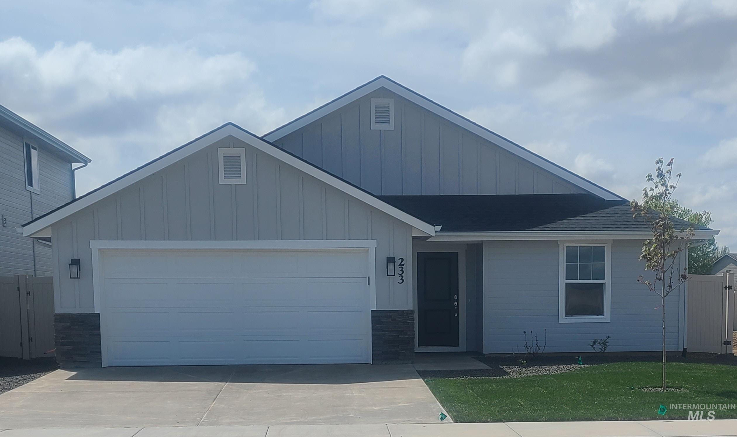 3397 W Caddisfly St., Kuna, Idaho 83634, 3 Bedrooms, 2 Bathrooms, Residential For Sale, Price $464,990,MLS 99002800