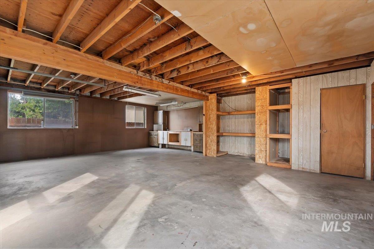 4828 W Kootenai Street, Boise, Idaho 83705, 4 Bedrooms, 1.5 Bathrooms, Residential For Sale, Price $724,900,MLS 99002807