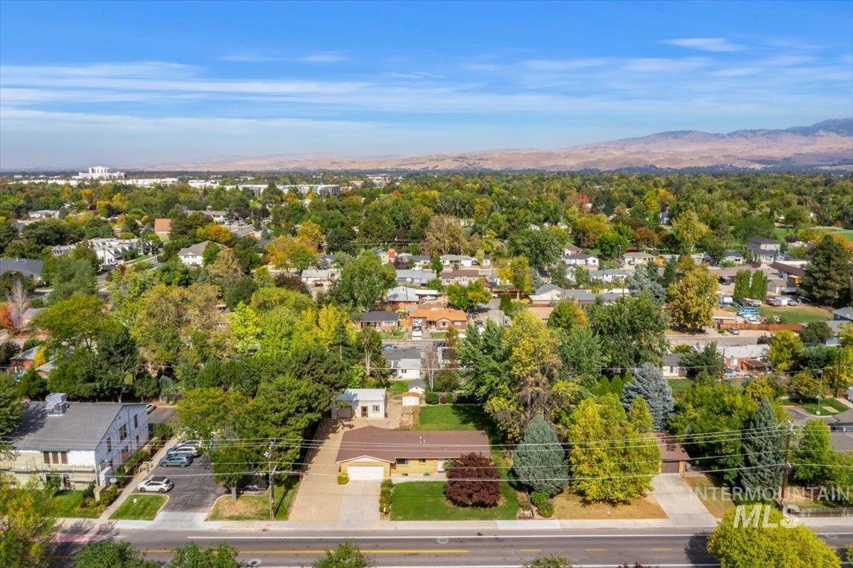4828 W Kootenai Street, Boise, Idaho 83705, 4 Bedrooms, 1.5 Bathrooms, Residential For Sale, Price $724,900,MLS 99002807