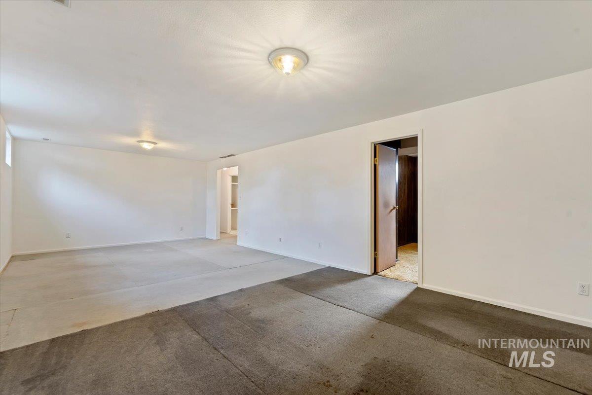 4828 W Kootenai Street, Boise, Idaho 83705, 4 Bedrooms, 13 Rooms, Business/Commercial For Sale, Price $724,900,MLS 99002808