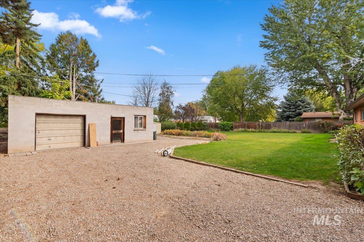 4828 W Kootenai Street, Boise, Idaho 83705, 4 Bedrooms, 13 Rooms, Business/Commercial For Sale, Price $724,900,MLS 99002808