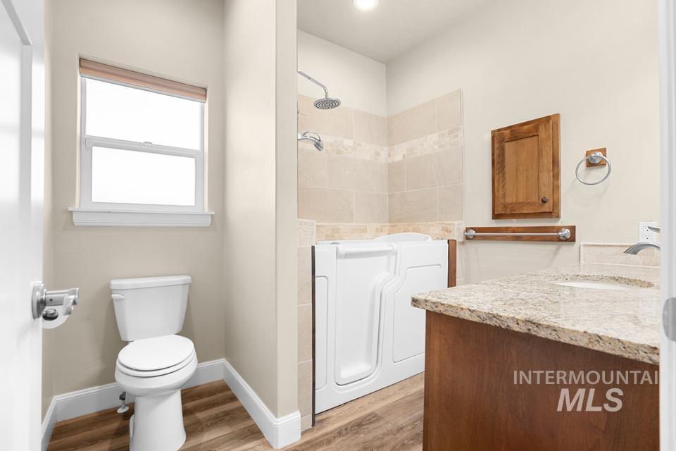 204 E Mckinley St., New Plymouth, Idaho 83655, 3 Bedrooms, 2 Bathrooms, Residential For Sale, Price $459,900,MLS 99002813