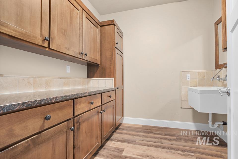 204 E Mckinley St., New Plymouth, Idaho 83655, 3 Bedrooms, 2 Bathrooms, Residential For Sale, Price $459,900,MLS 99002813