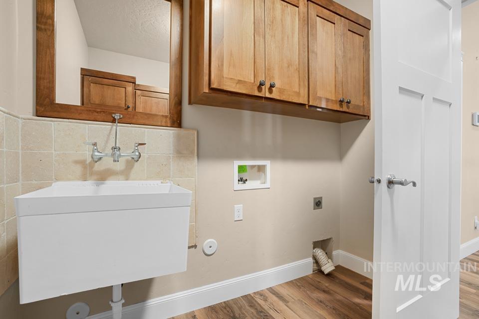 204 E Mckinley St., New Plymouth, Idaho 83655, 3 Bedrooms, 2 Bathrooms, Residential For Sale, Price $459,900,MLS 99002813
