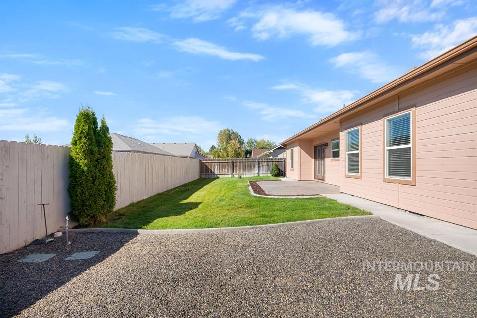 204 E Mckinley St., New Plymouth, Idaho 83655, 3 Bedrooms, 2 Bathrooms, Residential For Sale, Price $459,900,MLS 99002813