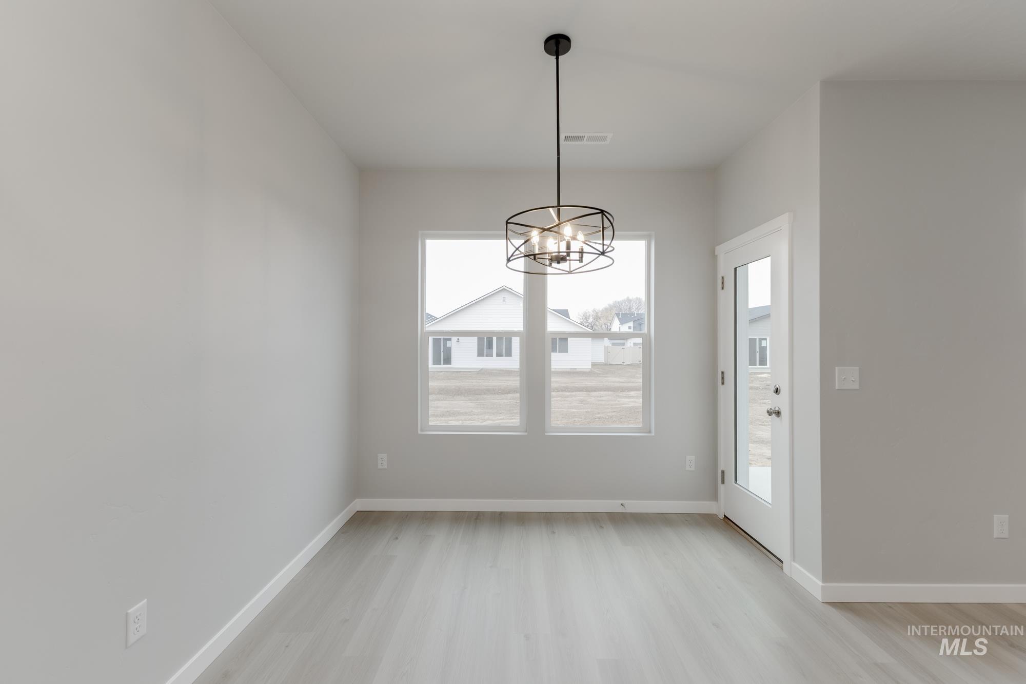 16922 Silo Ave, Nampa, Idaho 83651, 4 Bedrooms, 2 Bathrooms, Residential For Sale, Price $399,990, 99002822
