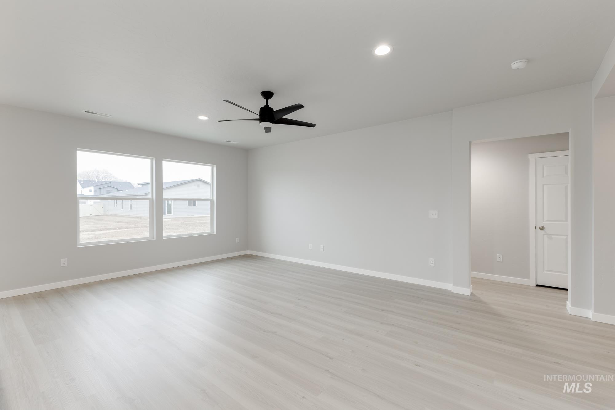 16922 Silo Ave, Nampa, Idaho 83651, 4 Bedrooms, 2 Bathrooms, Residential For Sale, Price $399,990, 99002822