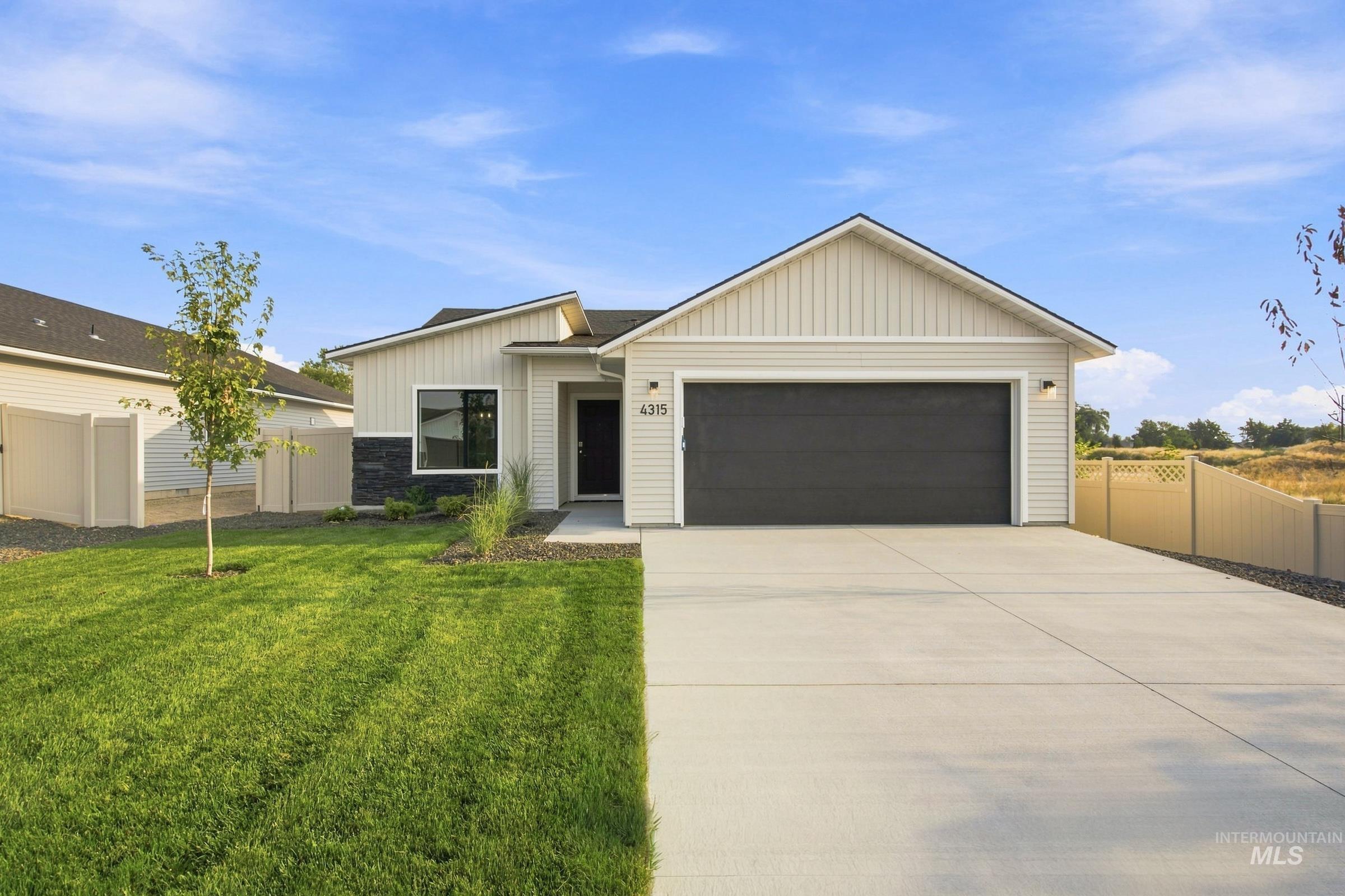 606 Rosemary Ave, New Plymouth, Idaho 83655, 3 Bedrooms, 2 Bathrooms, Residential For Sale, Price $359,995,MLS 99002824