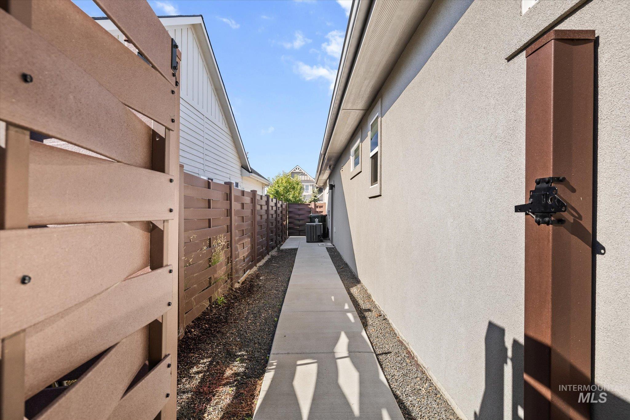 6902 N Exeter Ave, Meridian, Idaho 83646, 3 Bedrooms, 2 Bathrooms, Residential For Sale, Price $675,000,MLS 99002829
