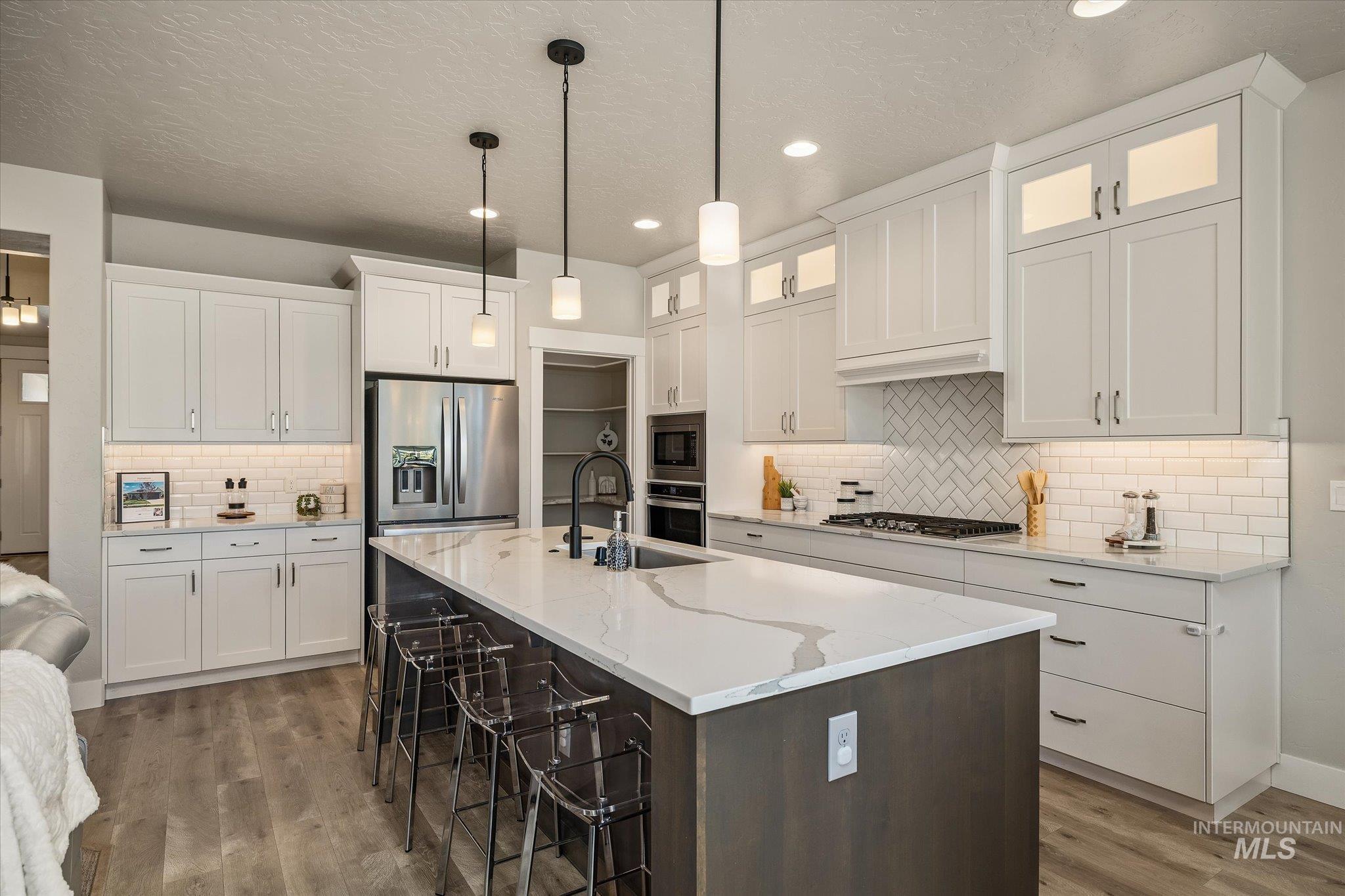 6902 N Exeter Ave, Meridian, Idaho 83646, 3 Bedrooms, 2 Bathrooms, Residential For Sale, Price $675,000,MLS 99002829